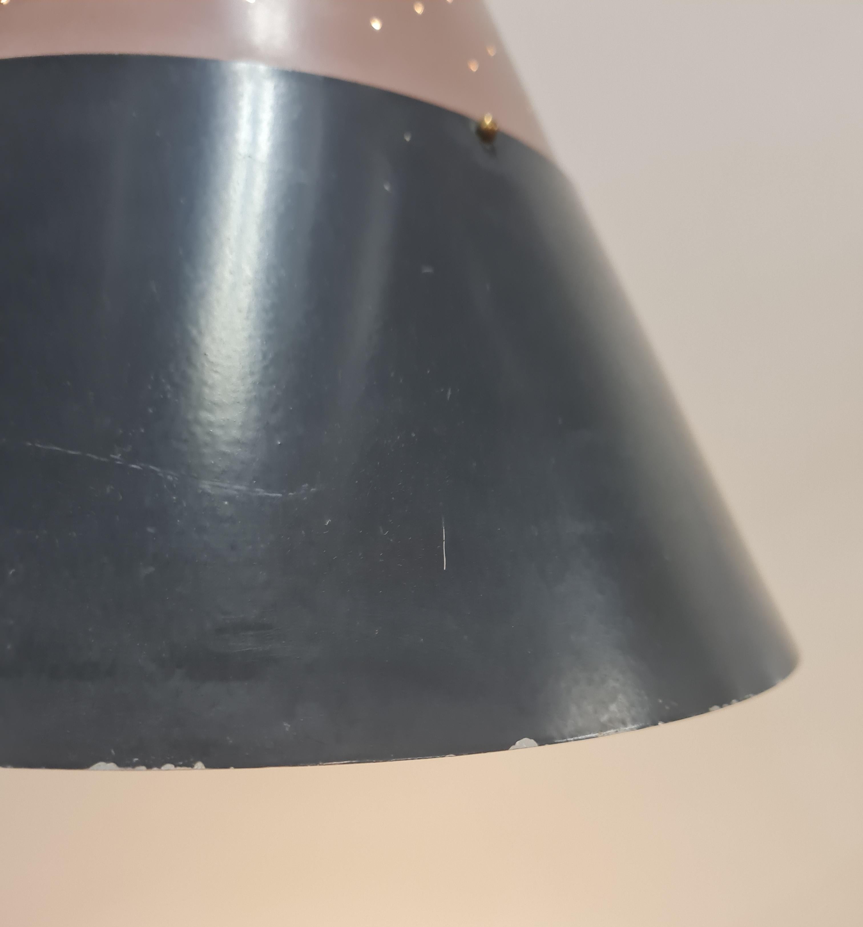 Ciondolo da soffitto a cono traforato Modello 51184 di Maria Lindeman per Idman, anni '50 in vendita 3