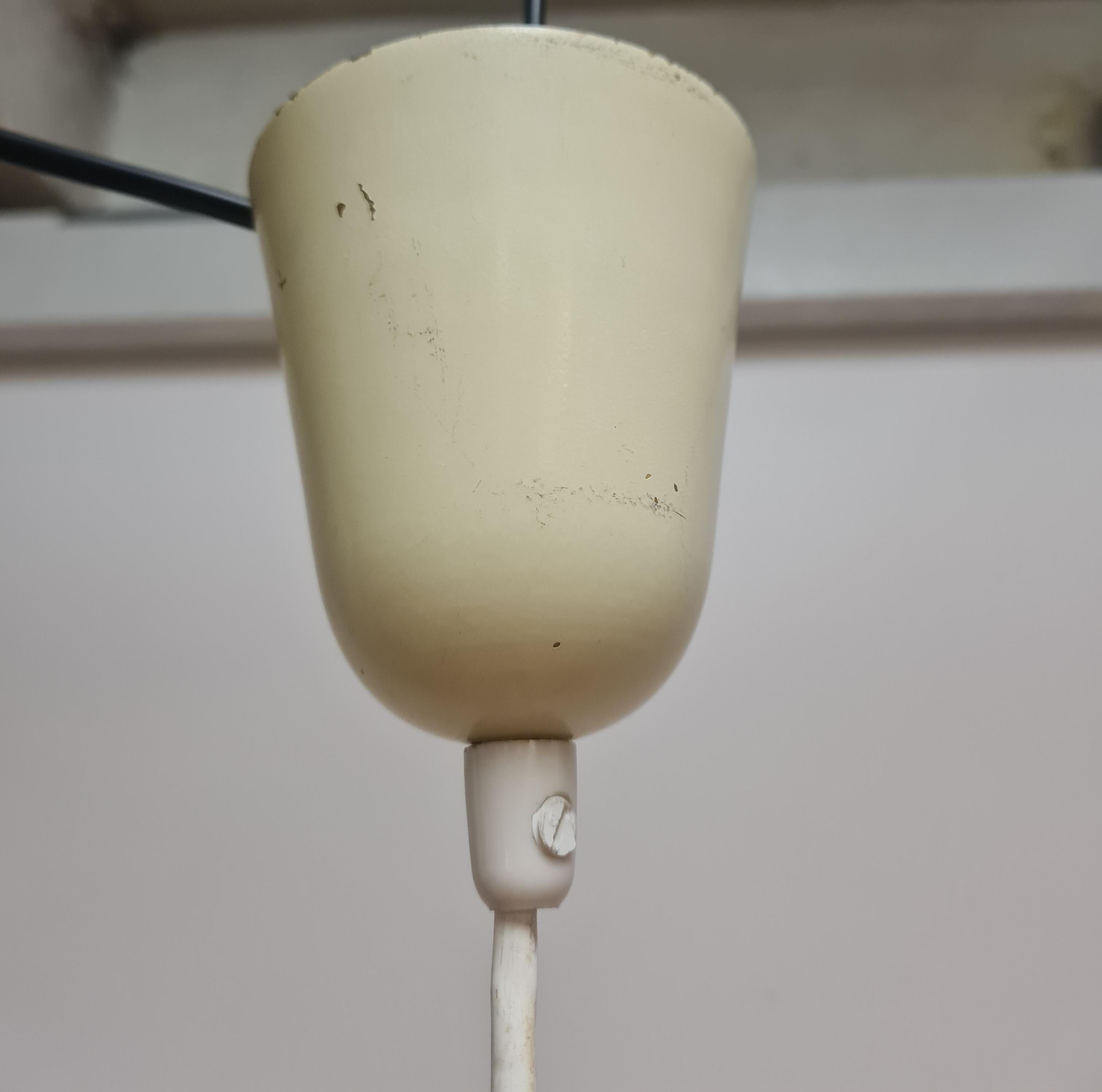 Ciondolo da soffitto a cono traforato Modello 51184 di Maria Lindeman per Idman, anni '50 in vendita 2