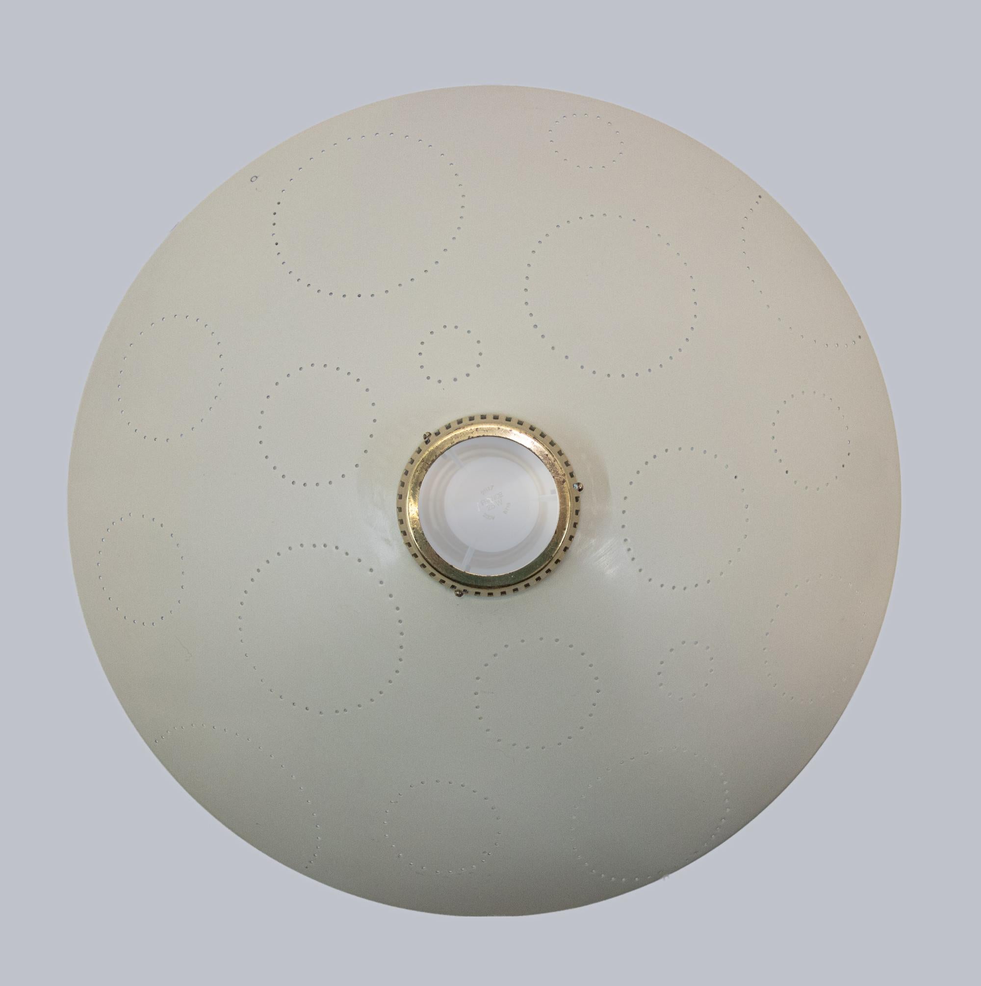 Lámpara de techo empotrada perforada Crema y Latón by Belmag, Suiza Años 50 Suizo en venta