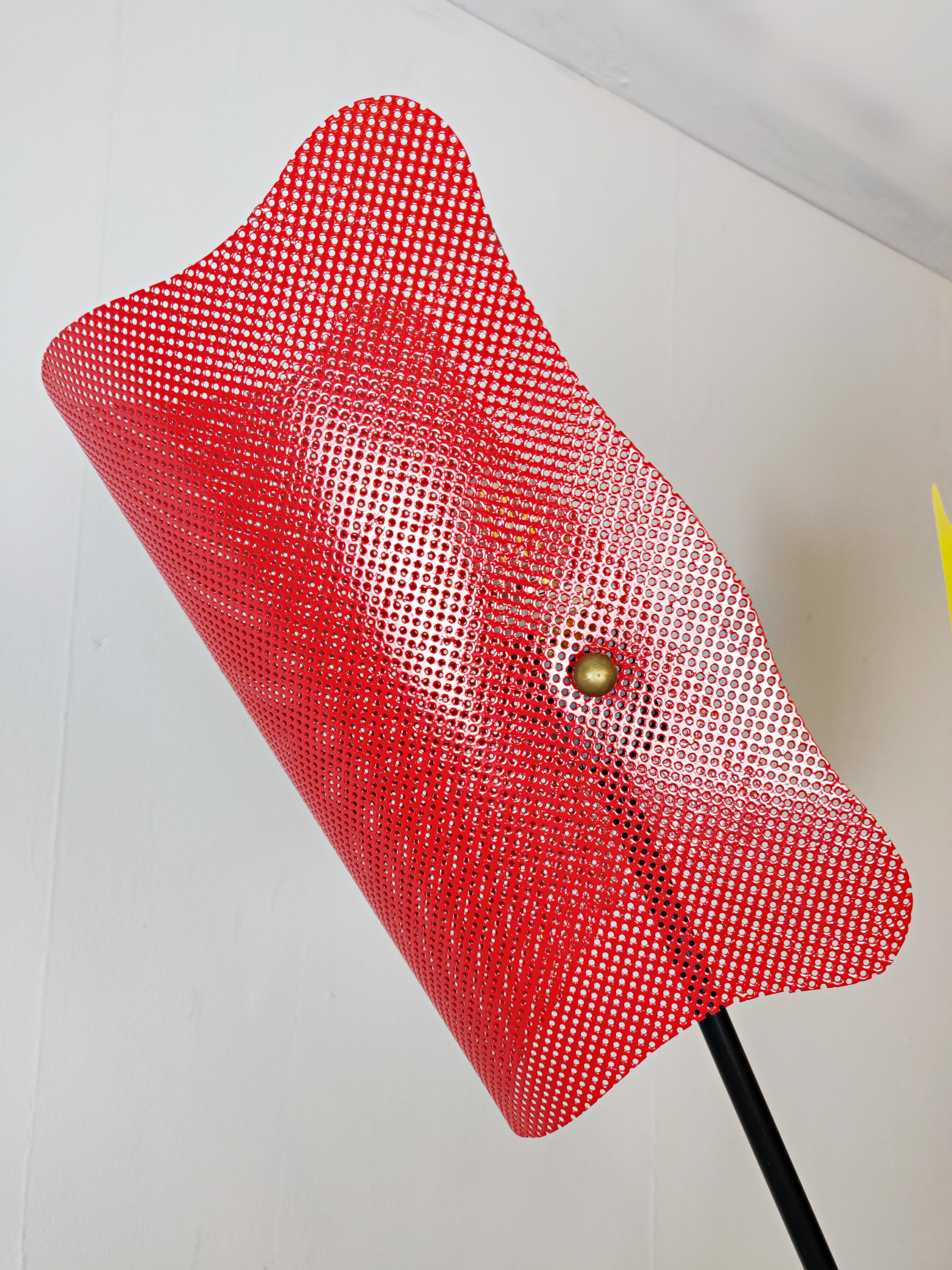 Perforated Metal Italian Floor Lamp In Good Condition For Sale In Brussels, BE