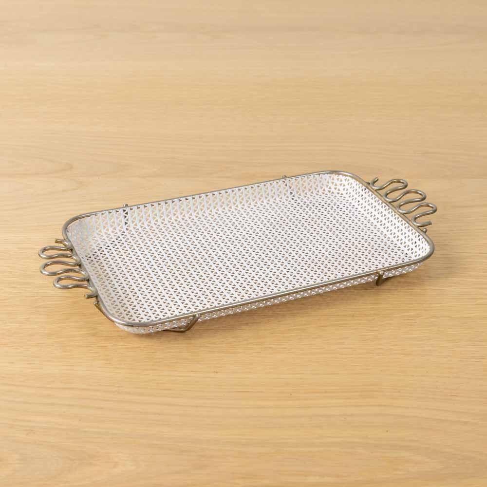 Bandeja de metal perforado al estilo de Mathieu Mategot Metal en venta