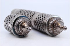 Perforated silver message holder in oriental style