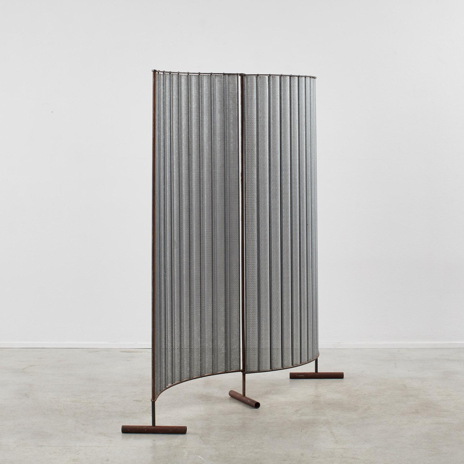Post-Modern Perforated steel pivoting screen - UK, 20th Century For Sale