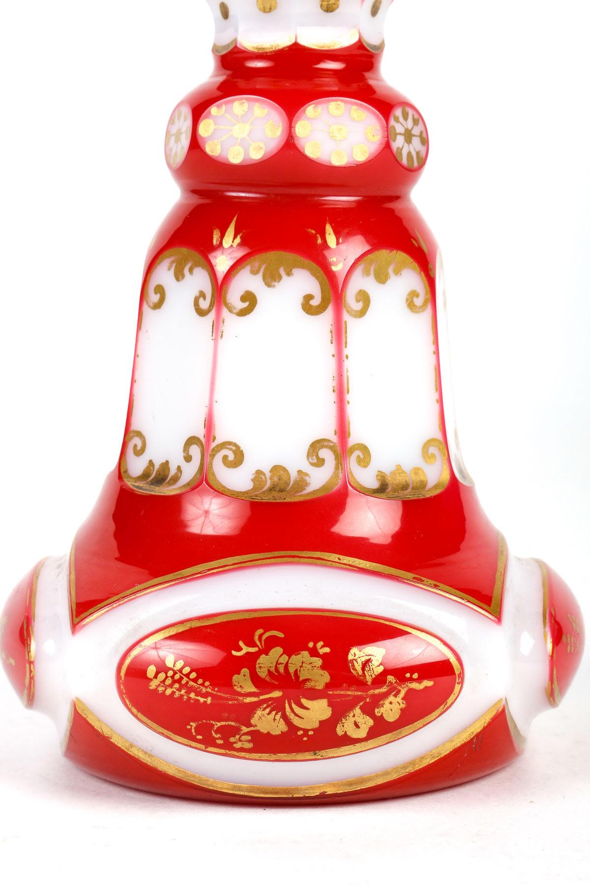 XIXe siècle Flacon à parfum en opaline, période Napoléon III. en vente