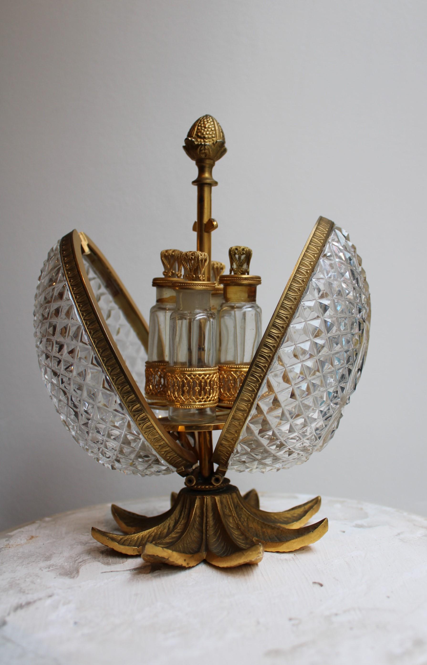 Perfume Box, in Crystal and Gilded Brass, 20th Century For Sale 3
