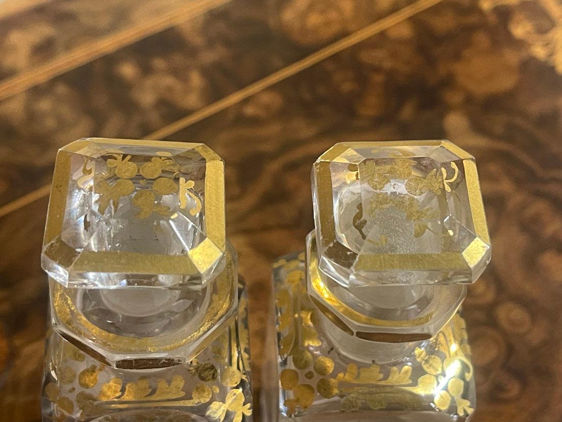 Caja para perfumes con frascos de cristal, ca. 1840 en venta 6