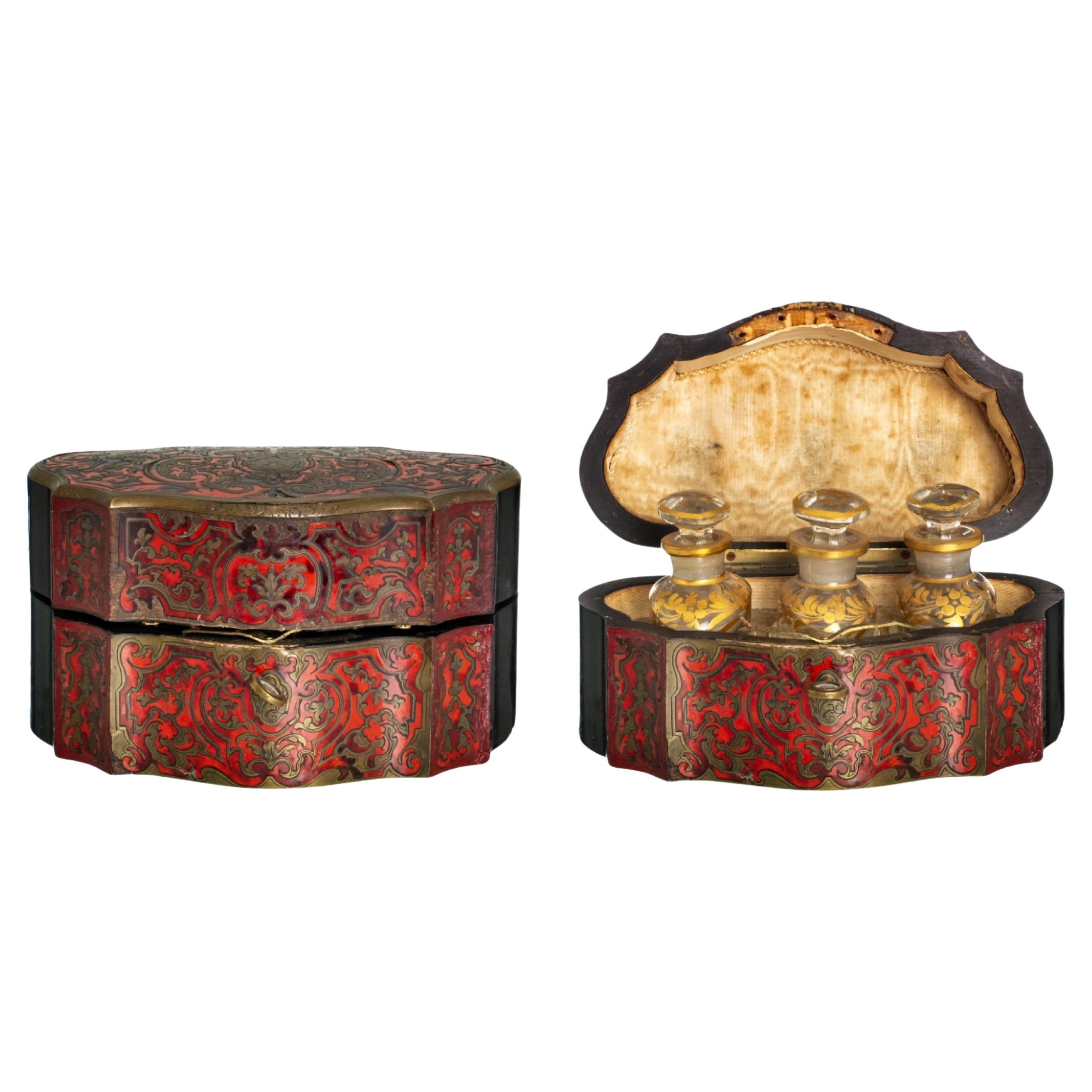 PERFUME BOX WITH LID  French Napoleon III 19th Century For Sale