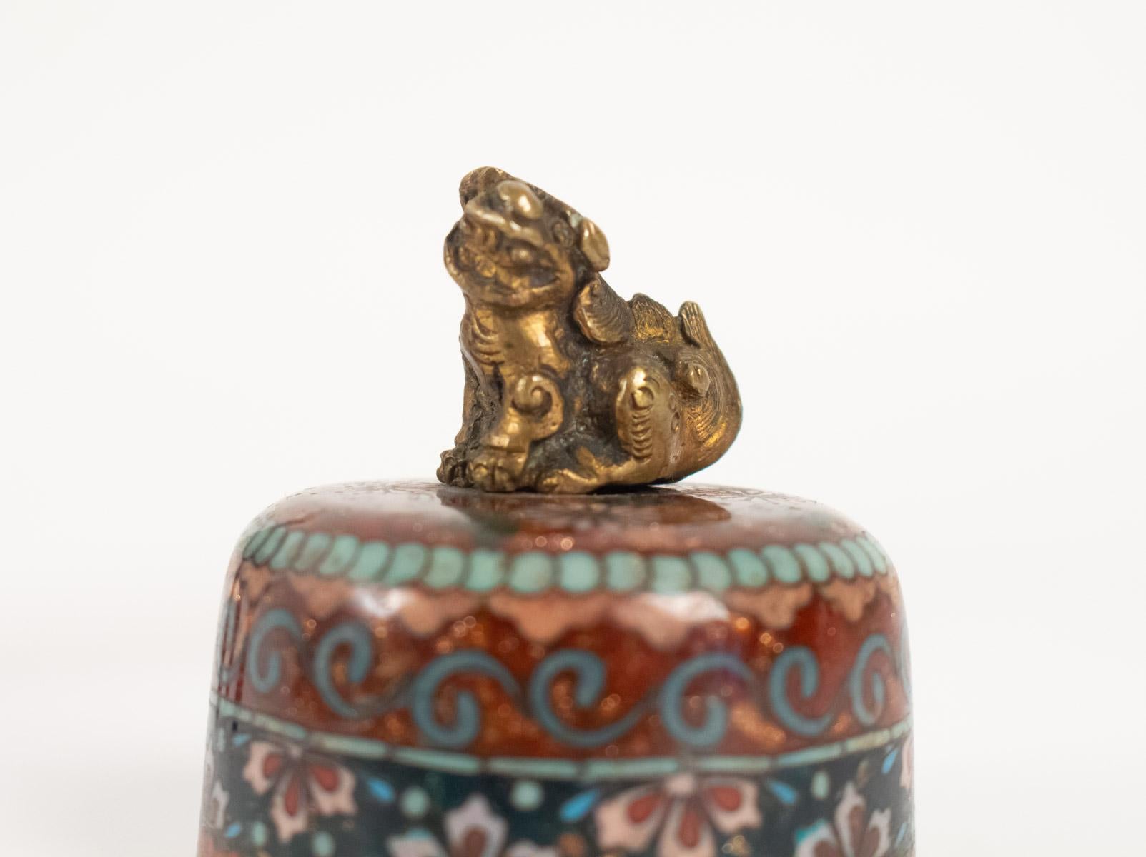 Perfume Burner in Copper Decor Cloisonné Enamels, Topped of a Fo Dog, Japan In Good Condition In Saint-Ouen, FR