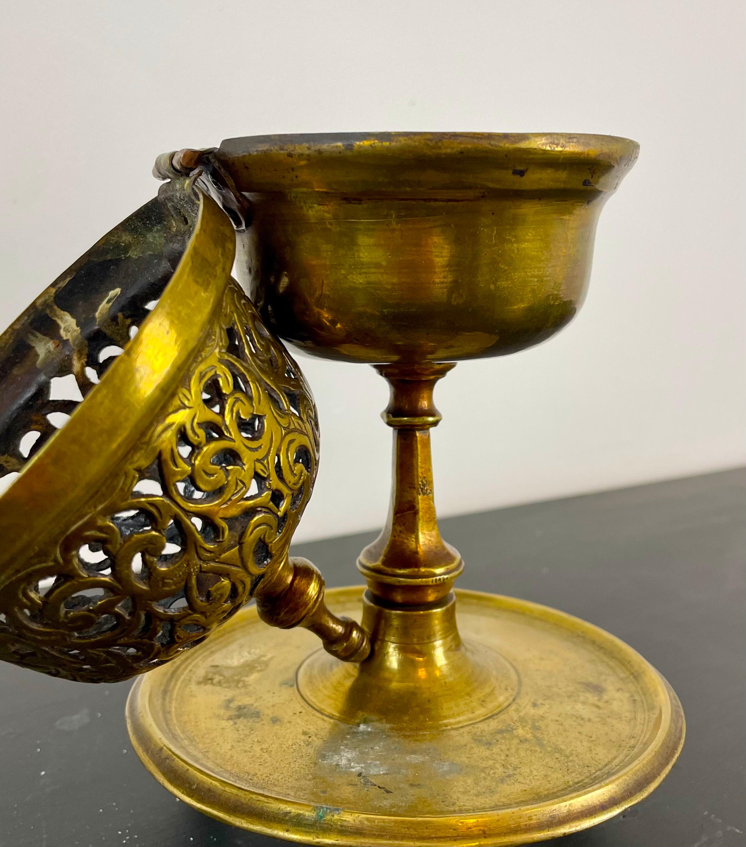 18th Century and Earlier Perfume burner / Incense burner - oriental ottoman - brass - 18th century For Sale