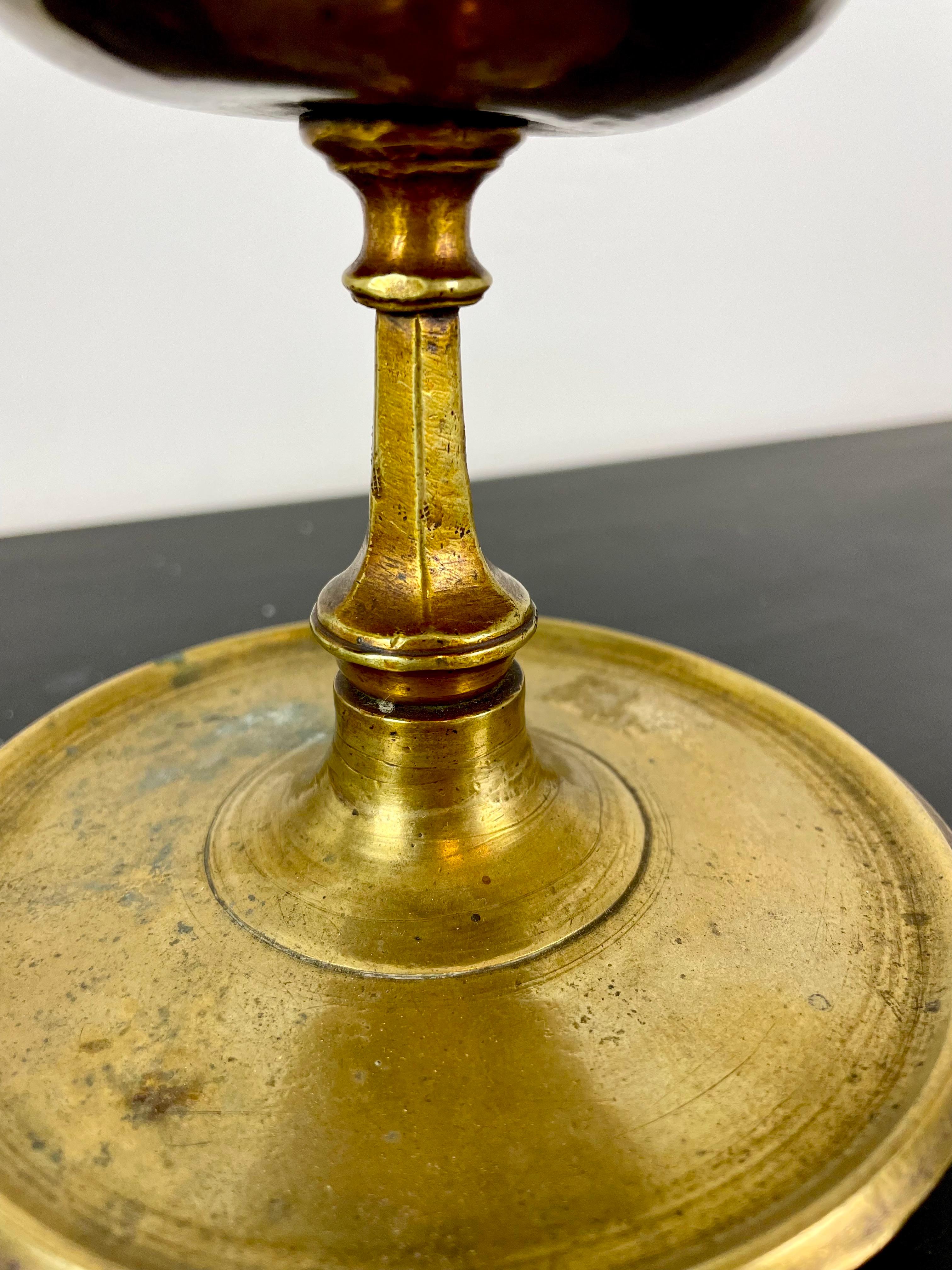 Perfume burner / Incense burner - oriental ottoman - brass - 18th century For Sale 2