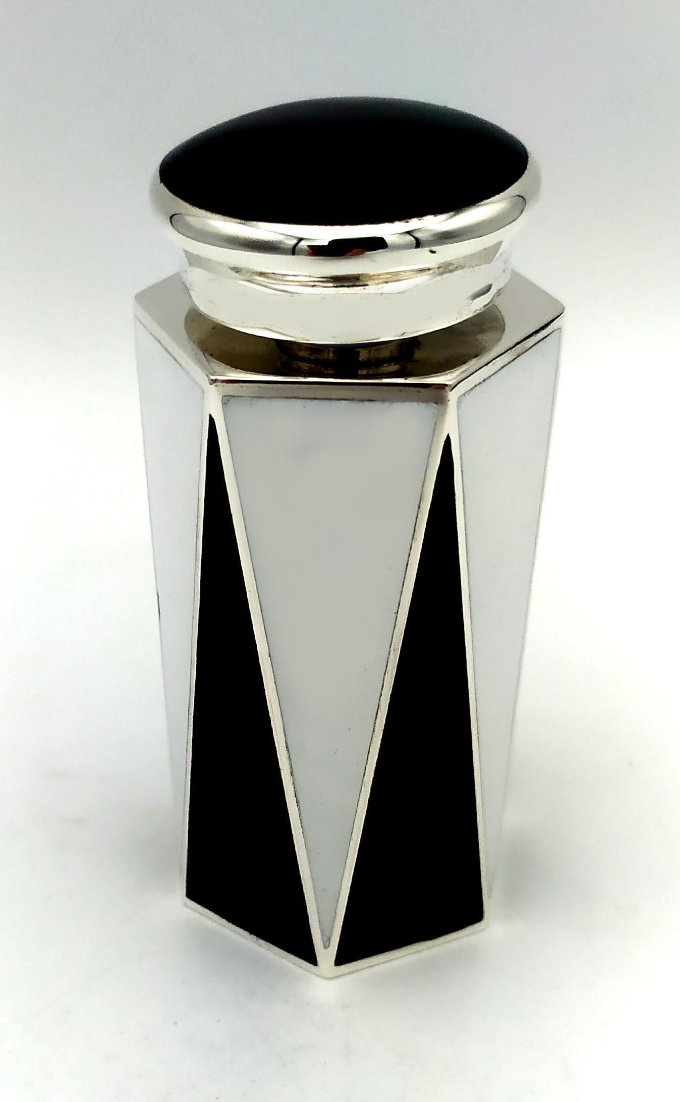 Late 20th Century Perfume Holder Black and White Art Deco style hexagonal base 925 Salimbeni For Sale