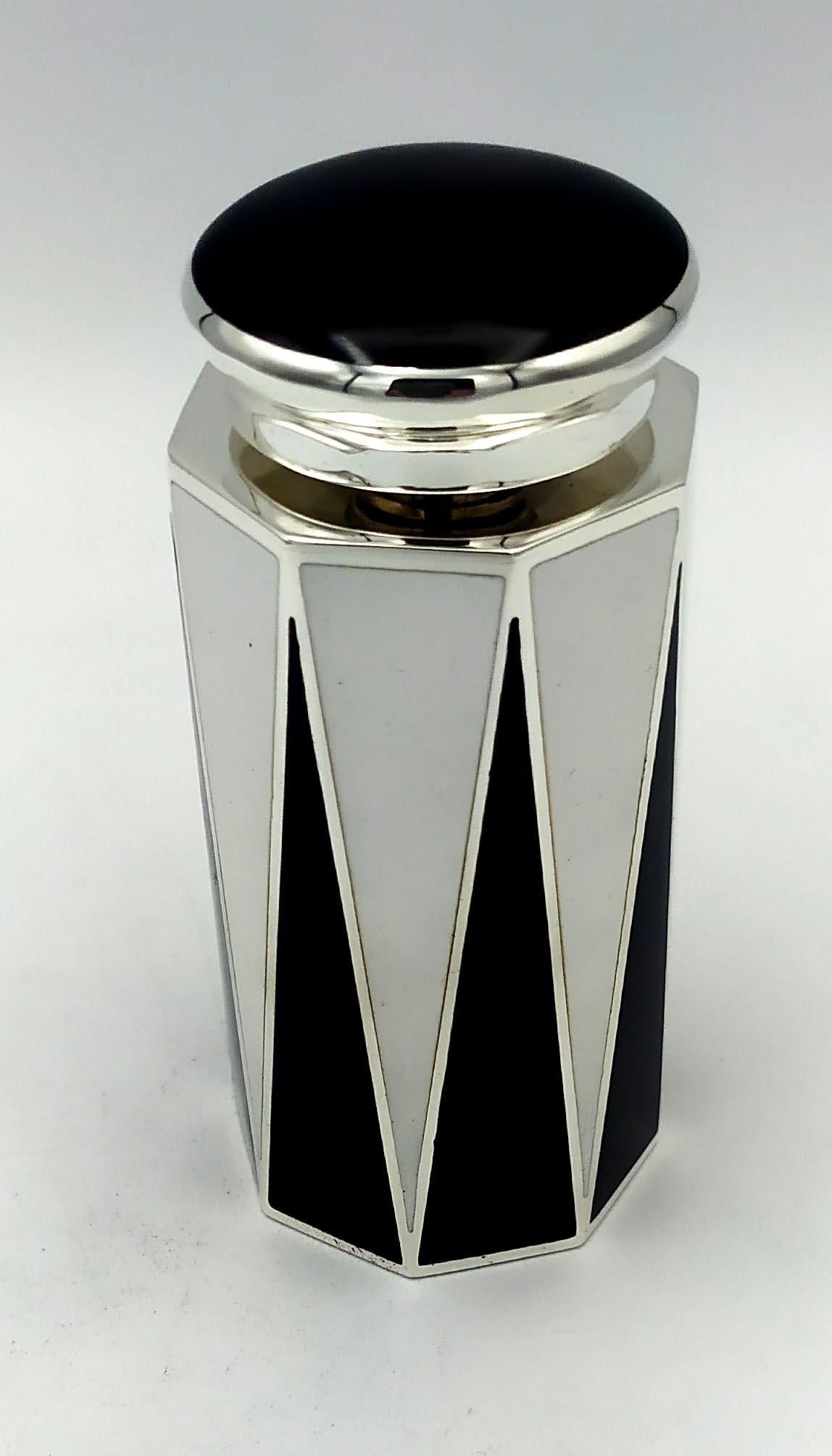 Hand-Carved Perfume Holder Black and White Art Deco style octagonal base 925 Salimbeni For Sale