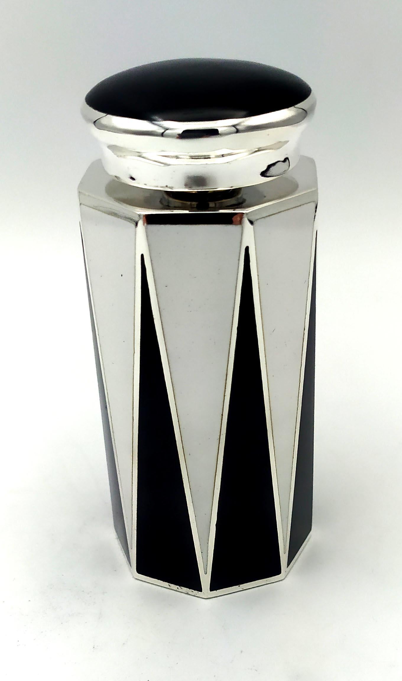 Perfume Holder Black and White Art Deco style octagonal base 925 Salimbeni For Sale