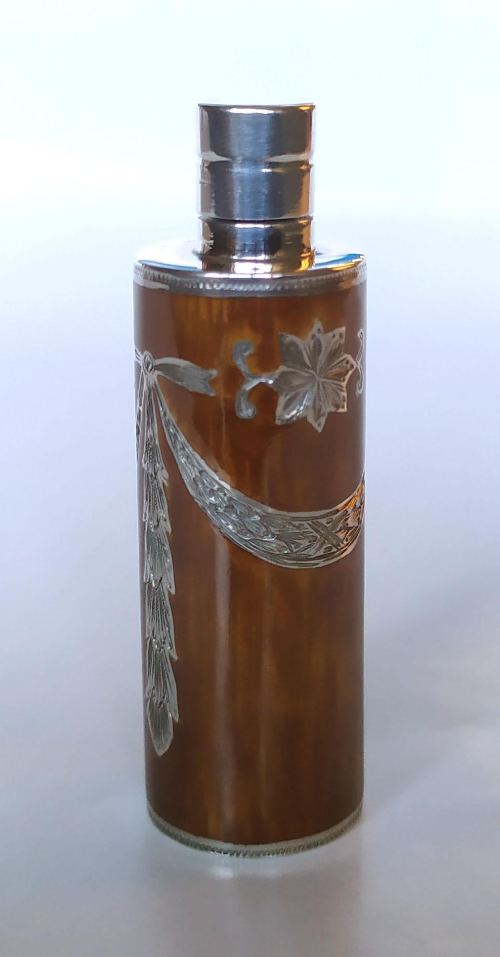 Italiano Portaprofumo stile impero ornamenti in smalto come il legno Sterling Silver Salimbeni in vendita
