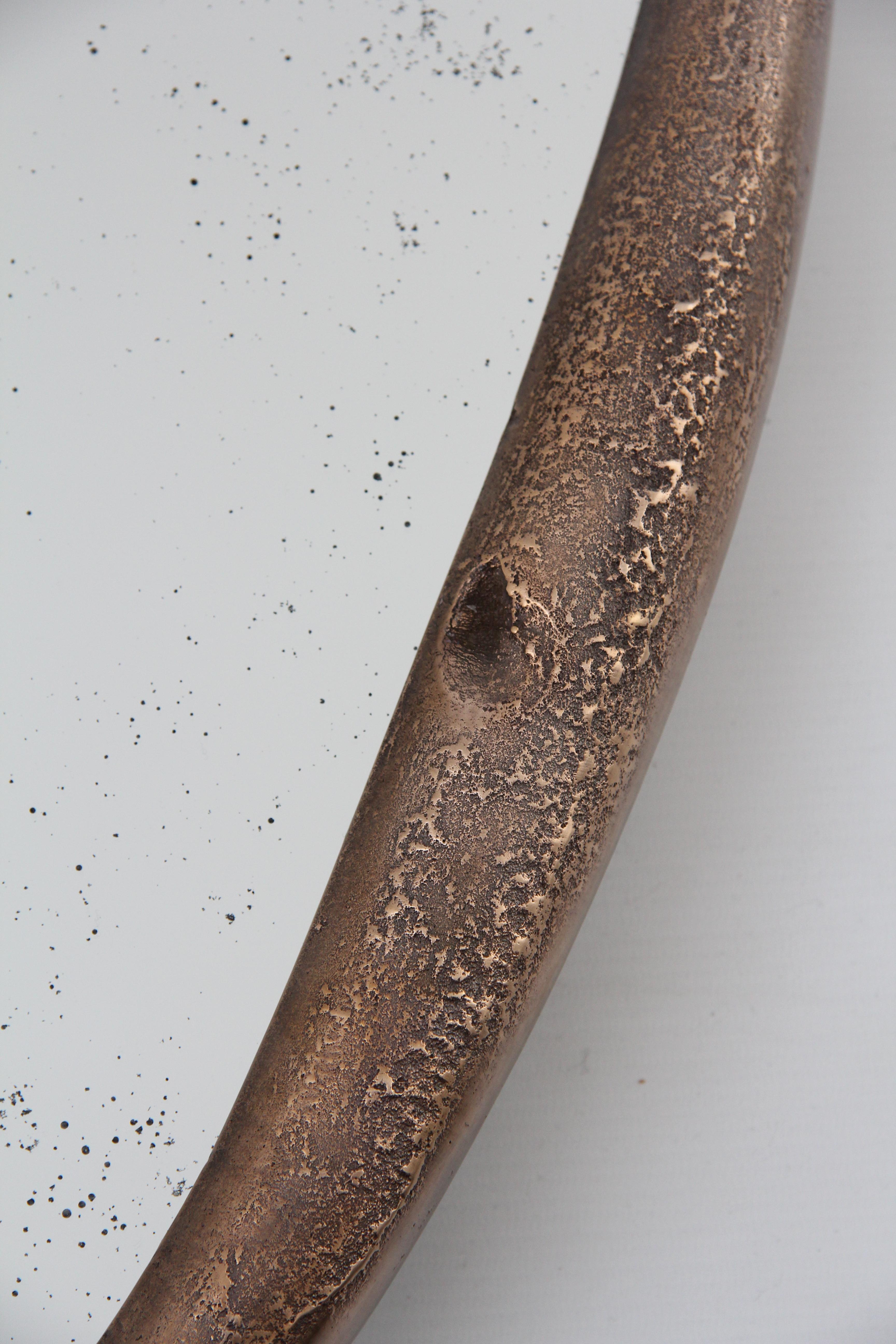 Perfumer XXL Wall Mirror With Hand-Molded Bronze Frame by Vogel Studio im Zustand „Neu“ im Angebot in Geneve, CH