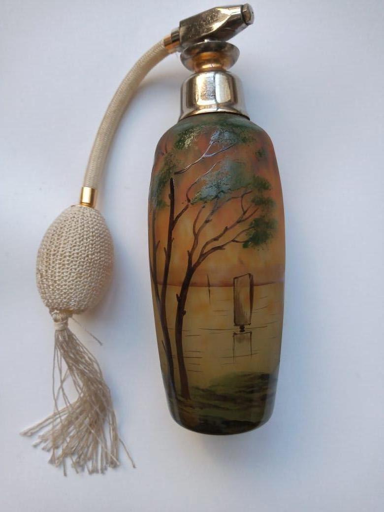 Parfüm „Künstlerisches Glas“ Muller Frers (Art nouveau) im Angebot