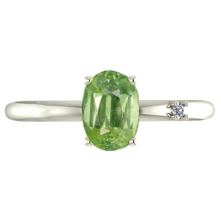 Peridot 14k gold ring. August birthstone ring For Sale