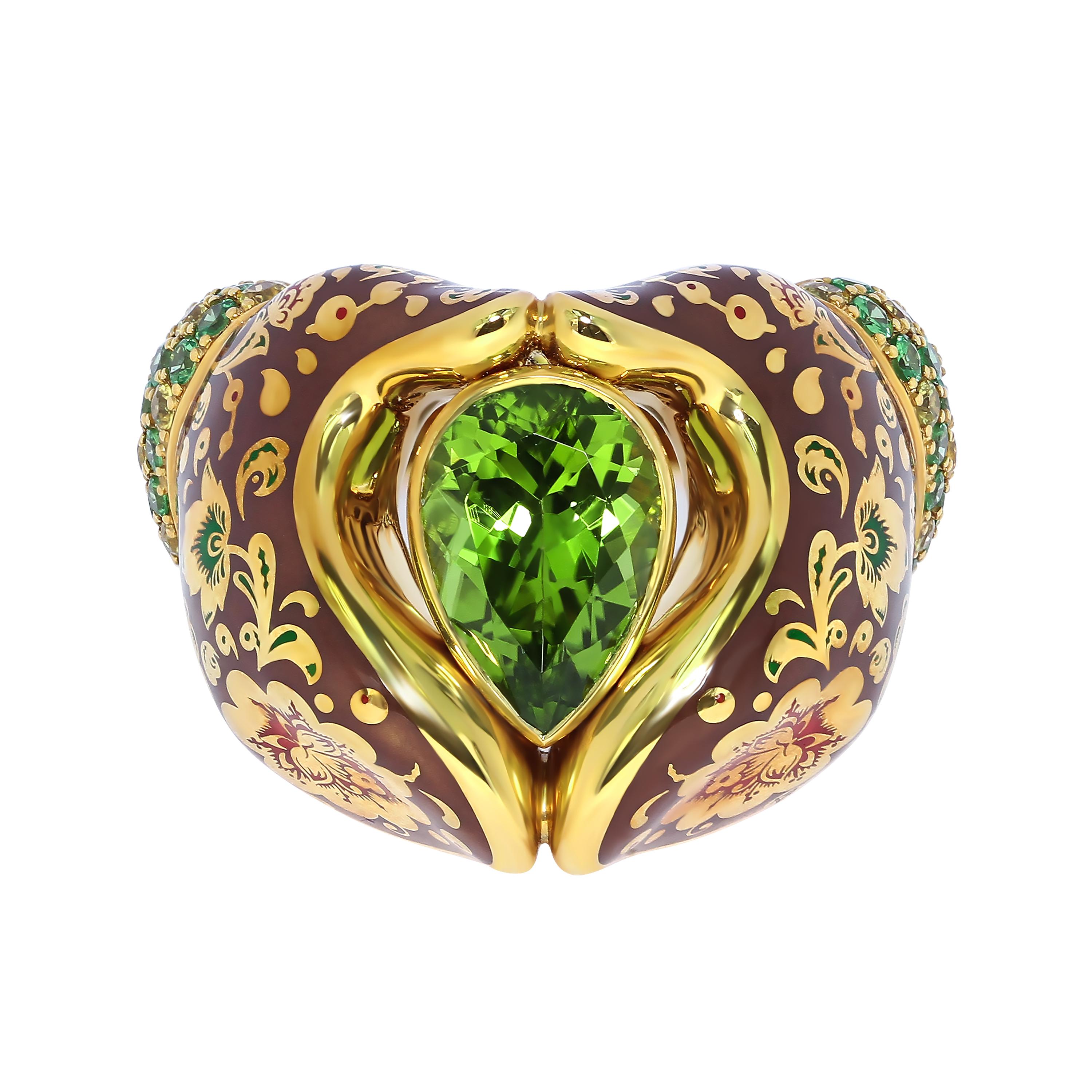 Peridot 3.27 Carat Tsavorite Sapphire 18 Karat Yellow Gold Mitten Ring
Russian winter is known to the whole world. So that hands do not freeze, long time ago people came up with wearing mittens. It was decorated with various Russian folk patterns