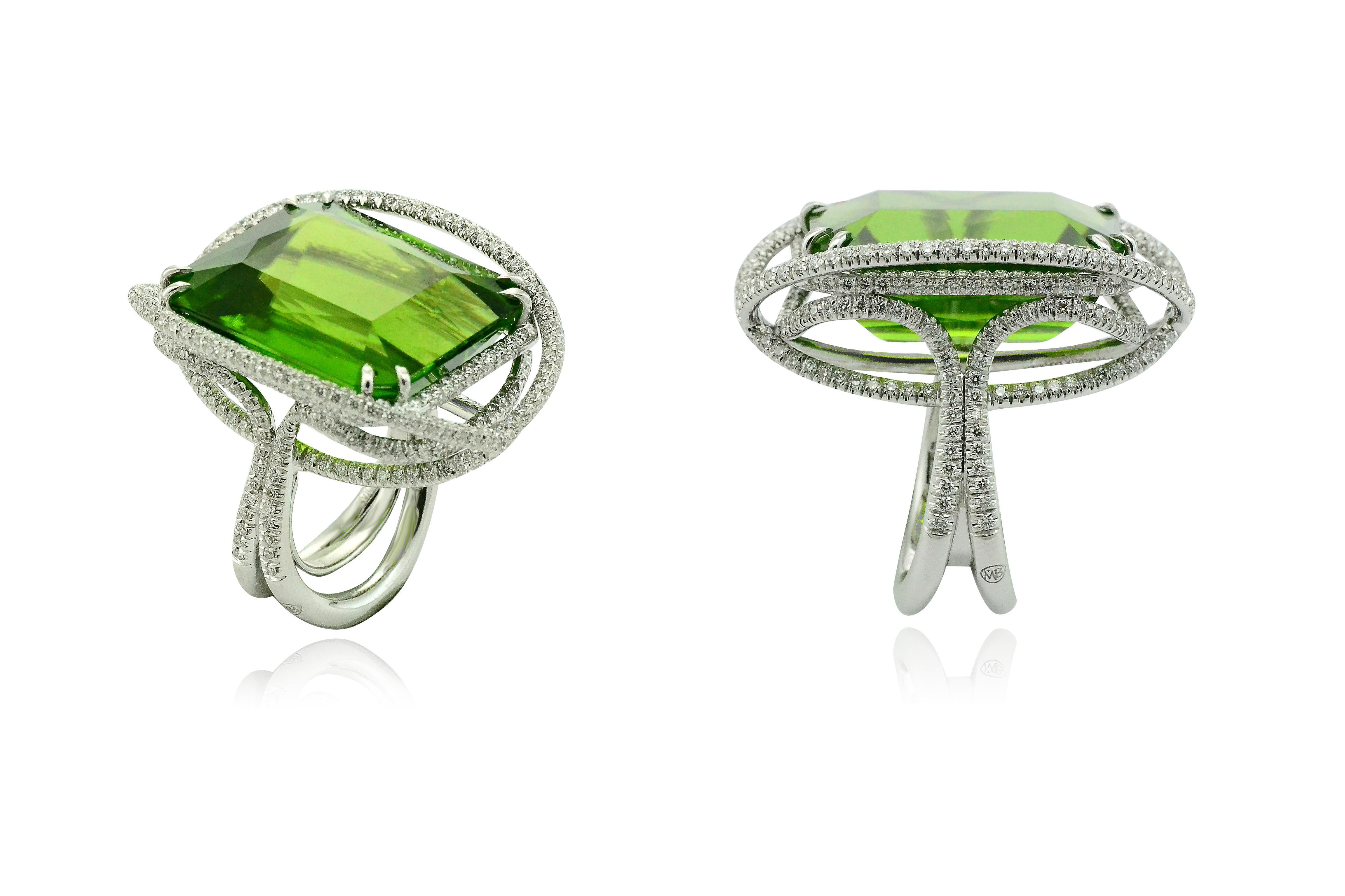 Round Cut Unique 53.50 Kt Peridot  Diamonds 18 KT White Gold Cocktail Ring For Sale