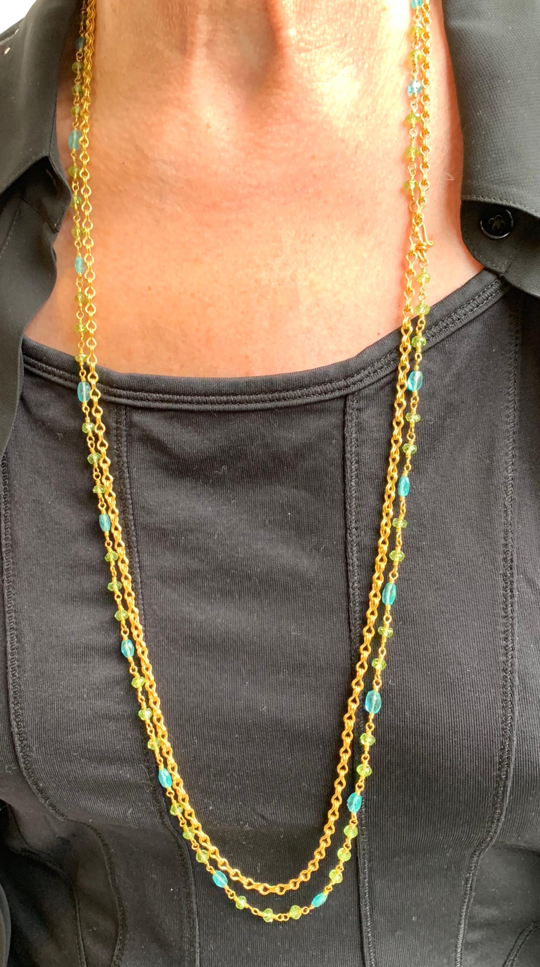 Collier en or jaune 22 carats et perles d'apatite Neuf - En vente à New York, NY
