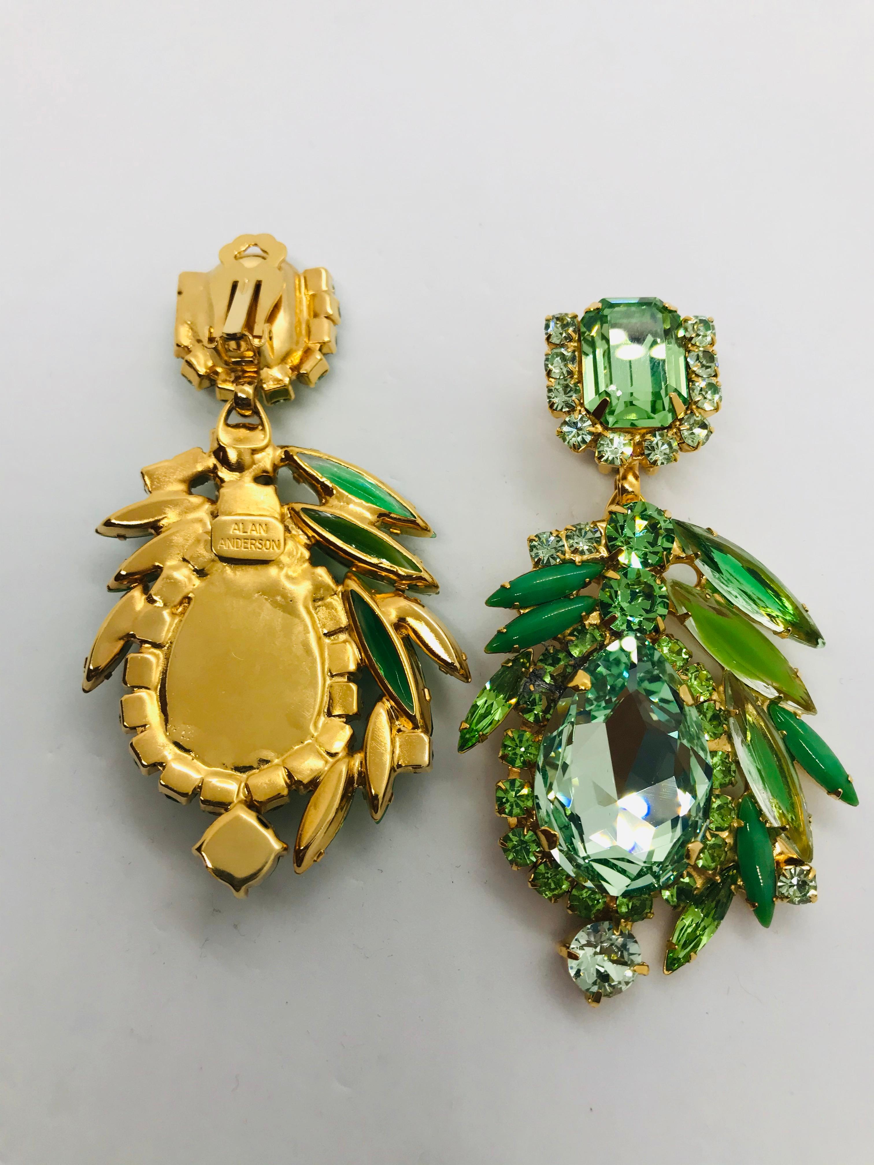 Women's Peridot and Chrysolite Austrian Crystal Pendant Drop Earrings For Sale