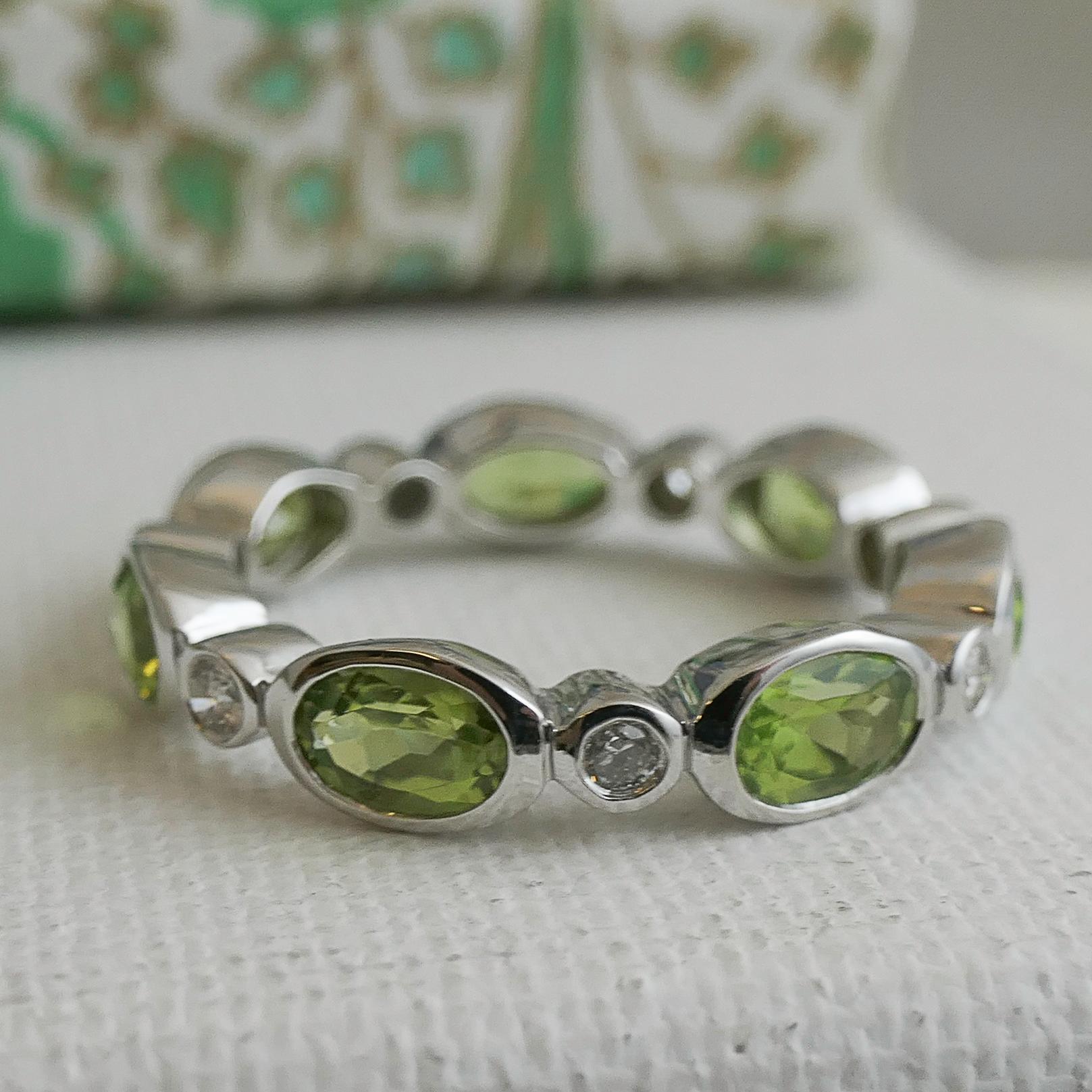 Oval Cut Peridot and Diamond 14kt White Gold Ring - Size 9 For Sale