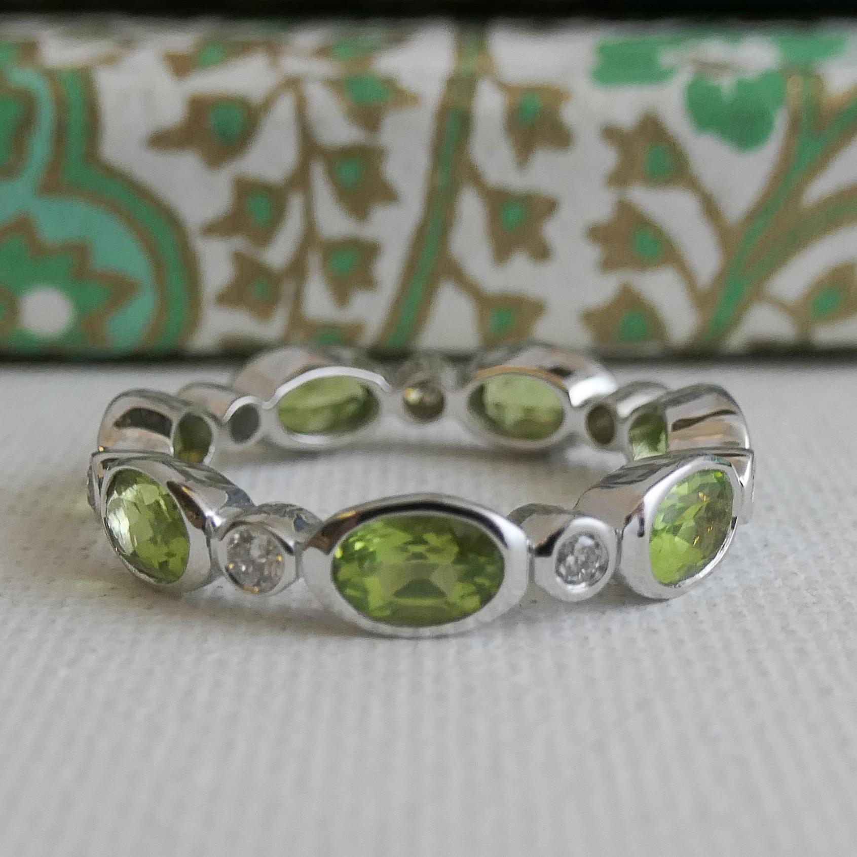 Peridot and Diamond 14kt White Gold Ring - Size 9 For Sale 1
