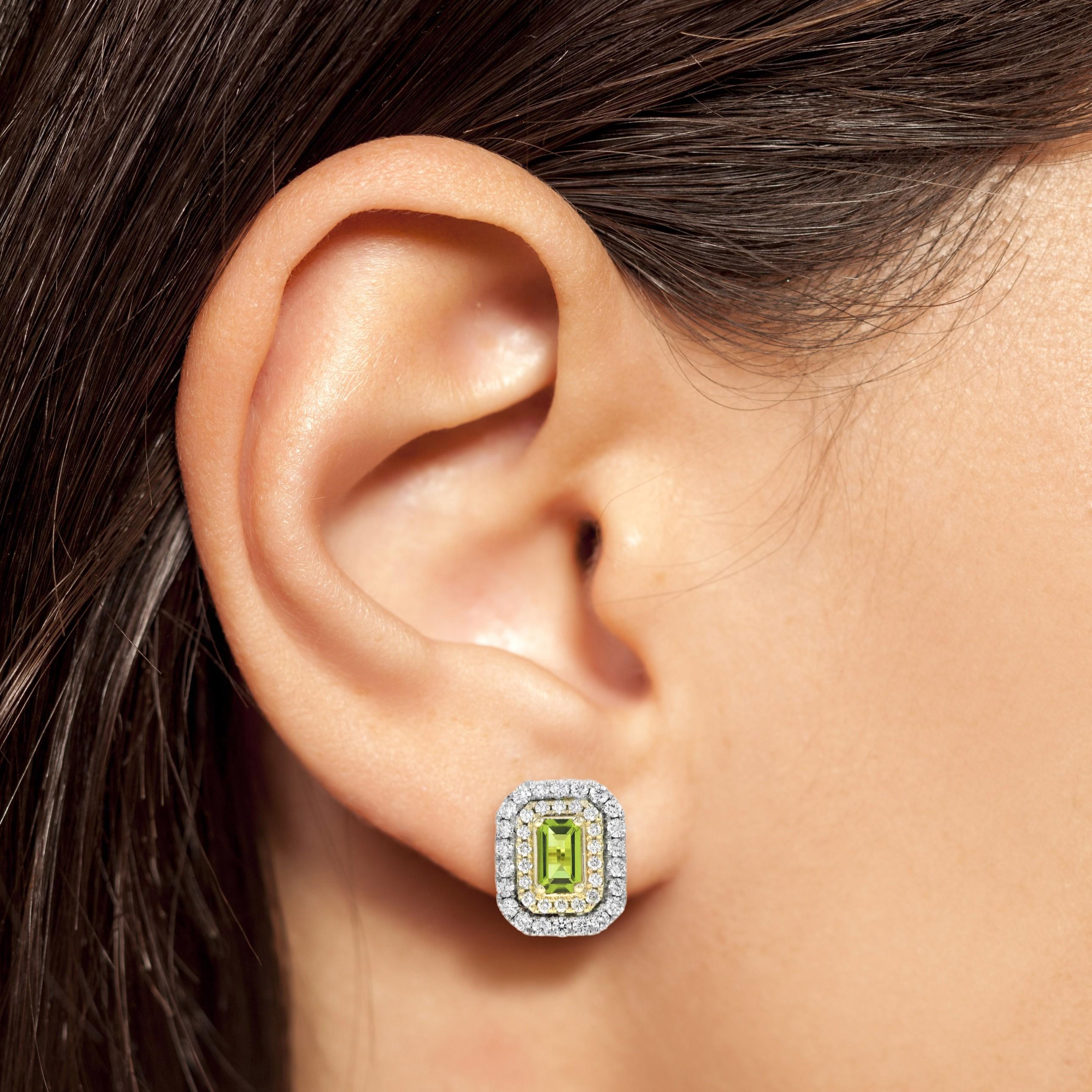 Donna Orecchini con peridoto e diamanti in stile Art Déco in oro bianco 14 carati in vendita