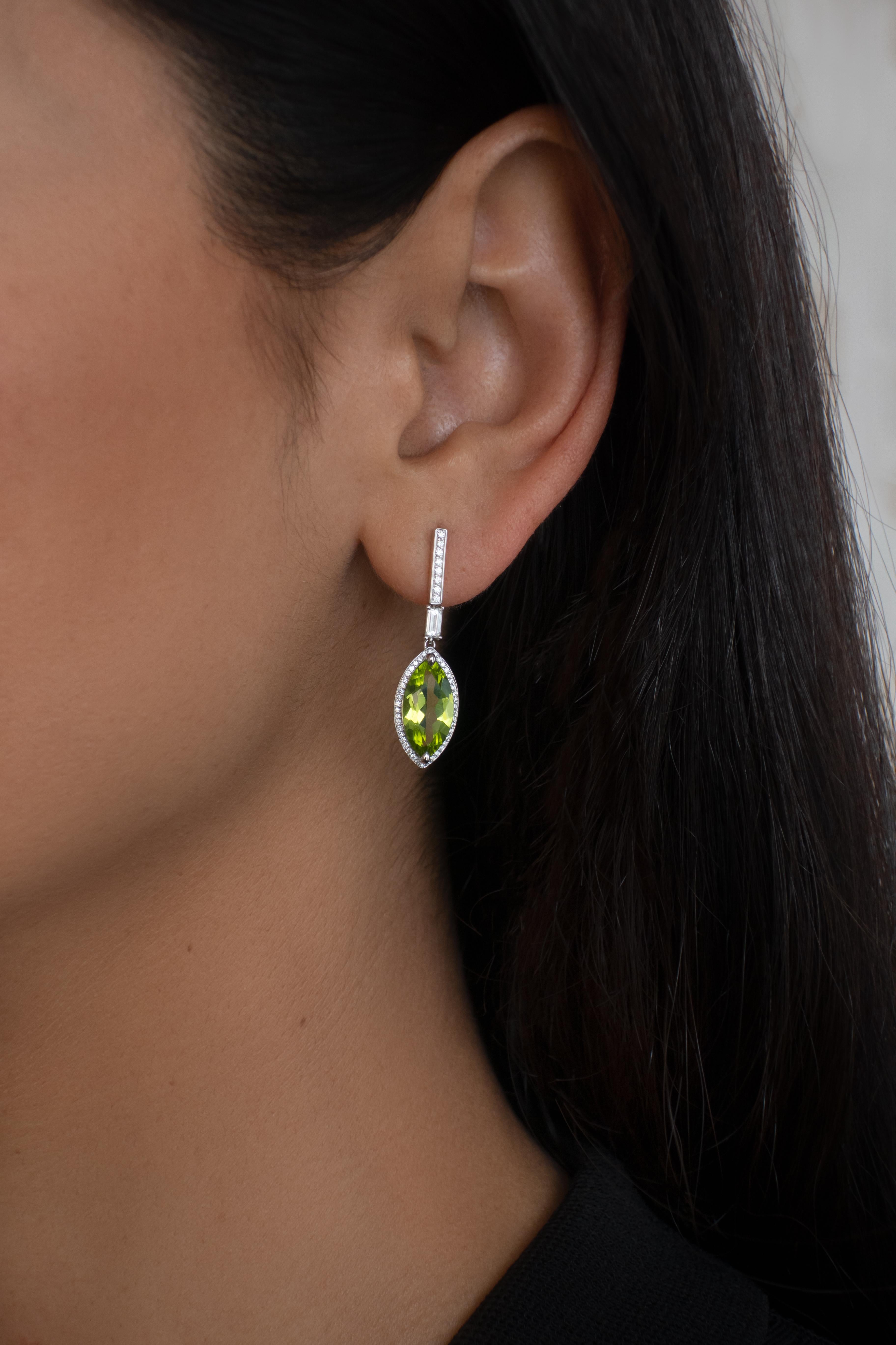 Modern Peridot and Diamond Dangle Earrings in 18k White Gold For Sale