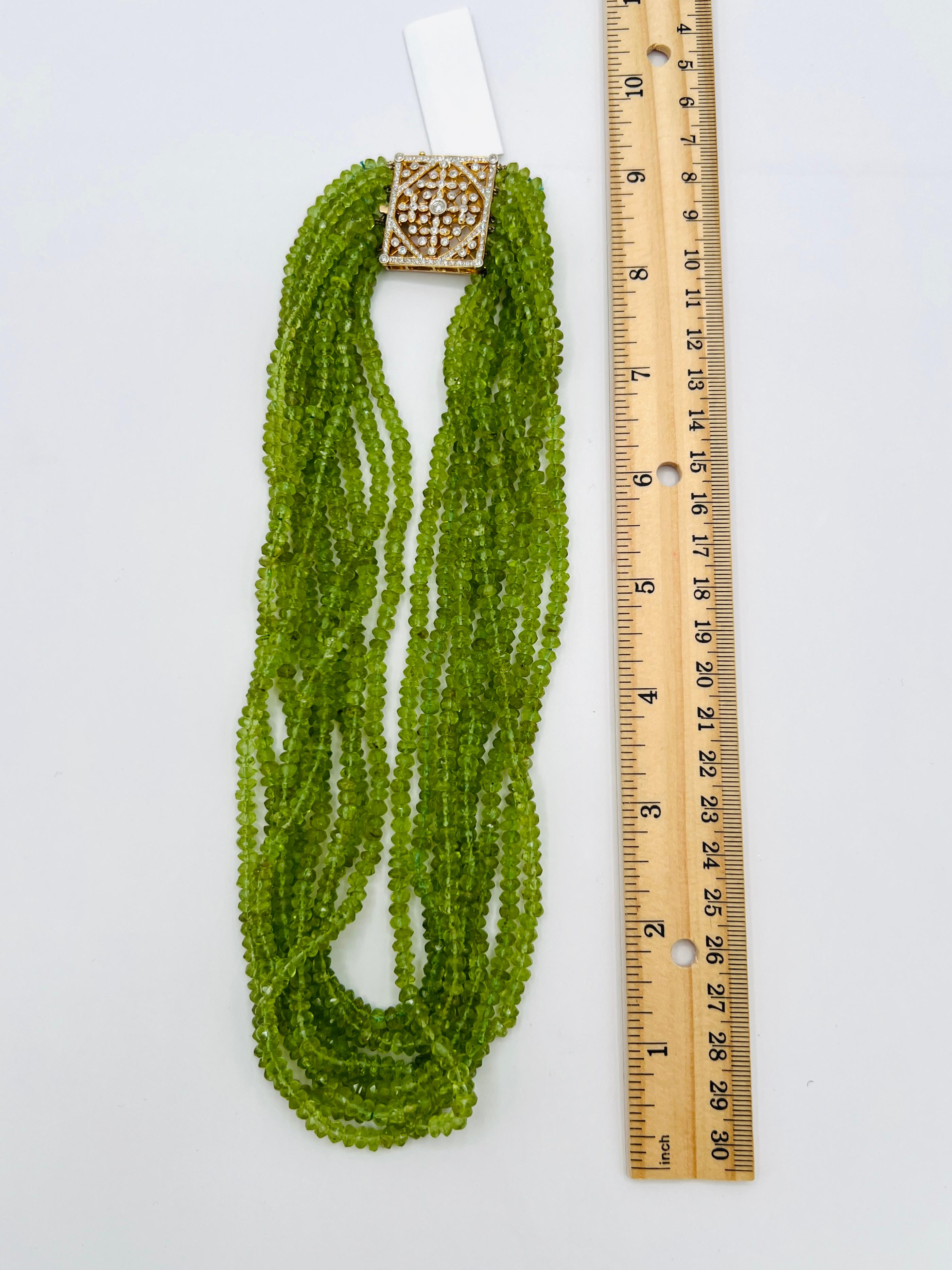 Collar Múltiple de Peridoto y Diamantes en Oro Amarillo de 14K en venta 3