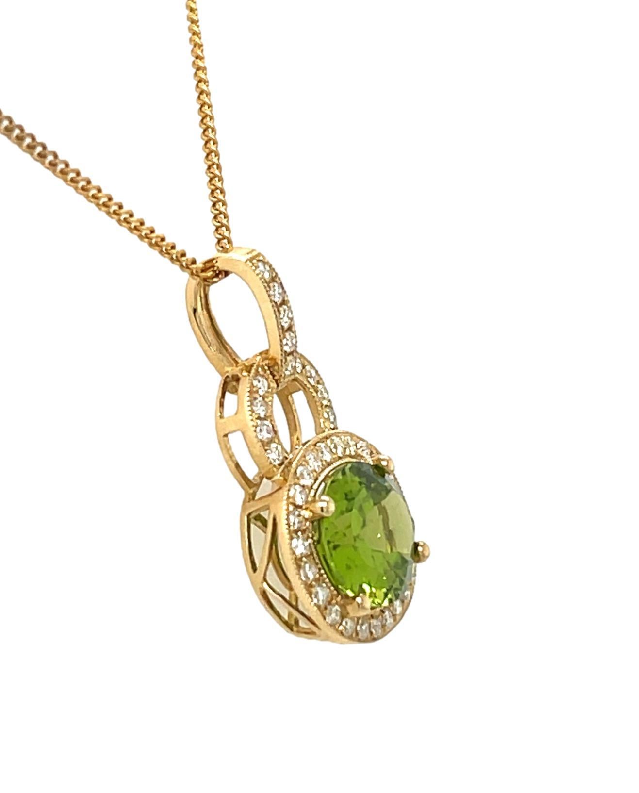Peridot and Diamond  Pendant in 14KY Gold  In New Condition For Sale In New York, NY