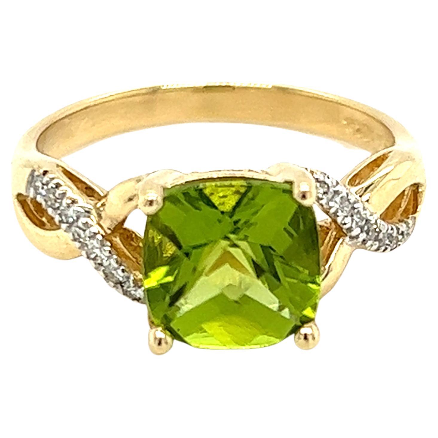 Peridot and Diamond Ring in 14k Yellow Gold