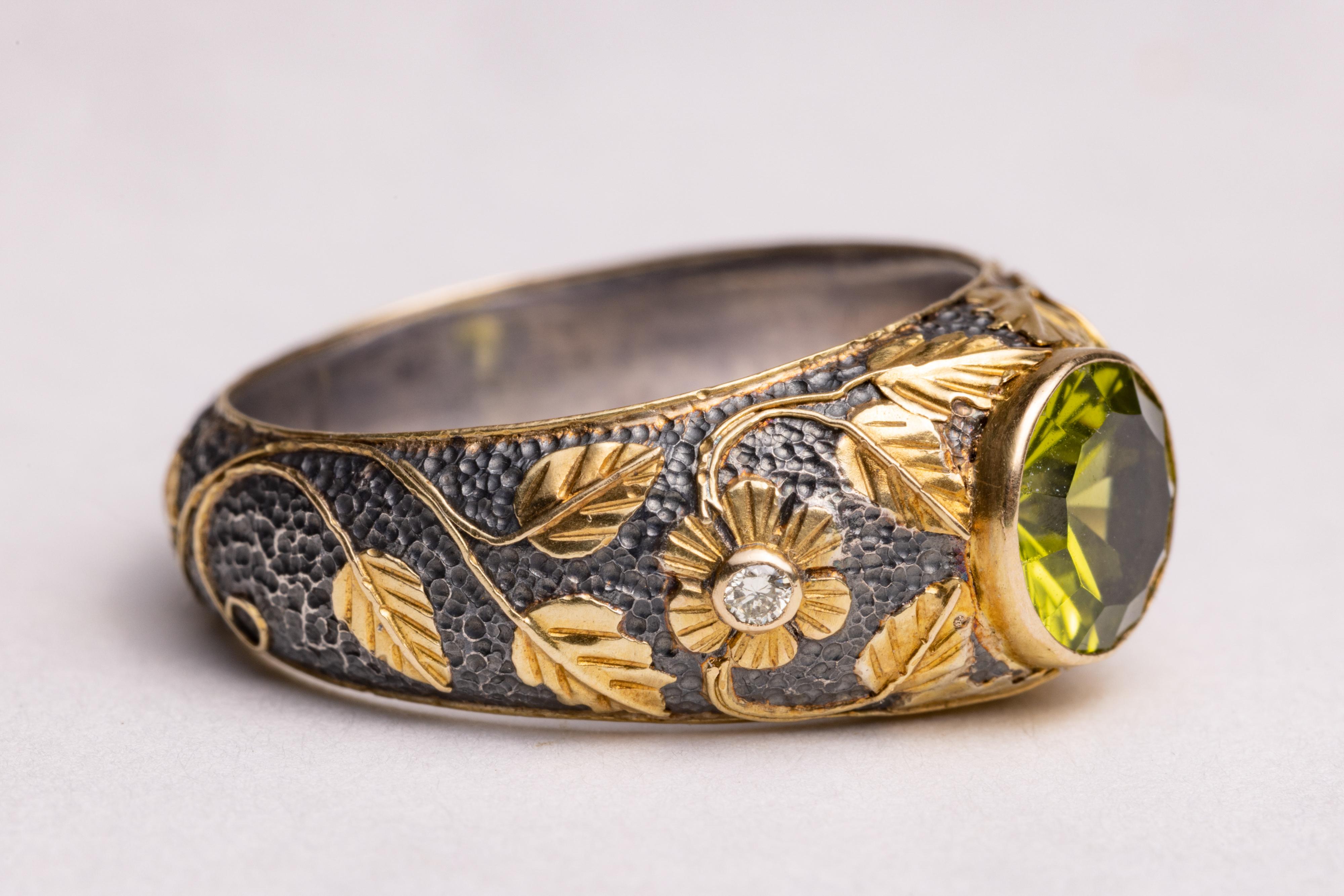 Round Cut Peridot and Diamond Ring in 18K Gold and Sterling Silver For Sale