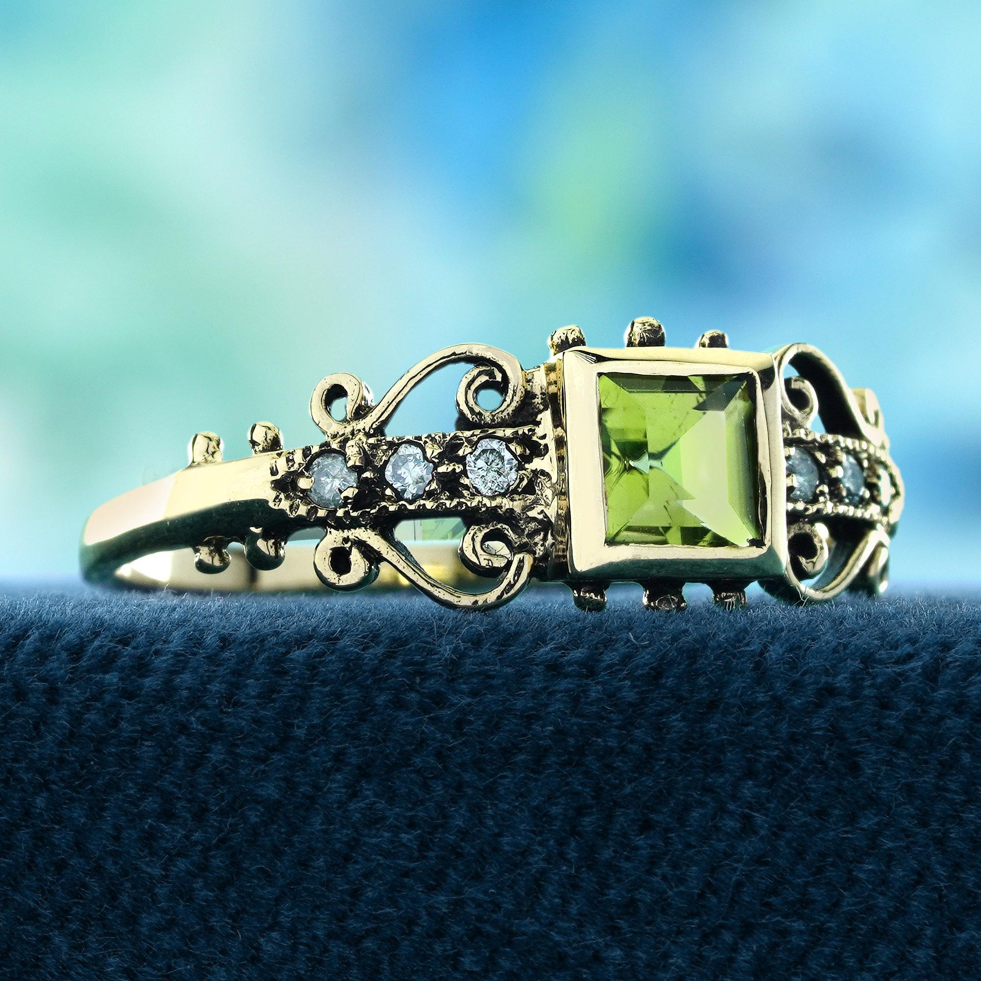 Edwardian Peridot and Diamond Vintage Style Ring in Solid 9K Yellow Gold For Sale