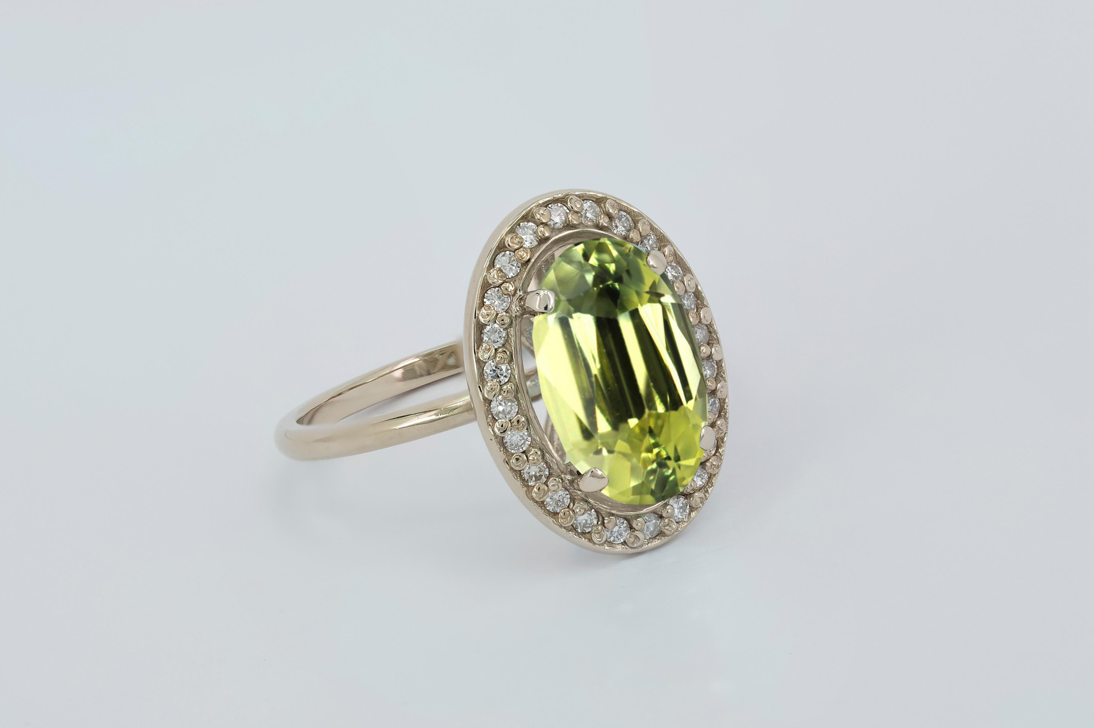 Peridot and diamonds 14k gold ring.  In New Condition For Sale In Istanbul, TR