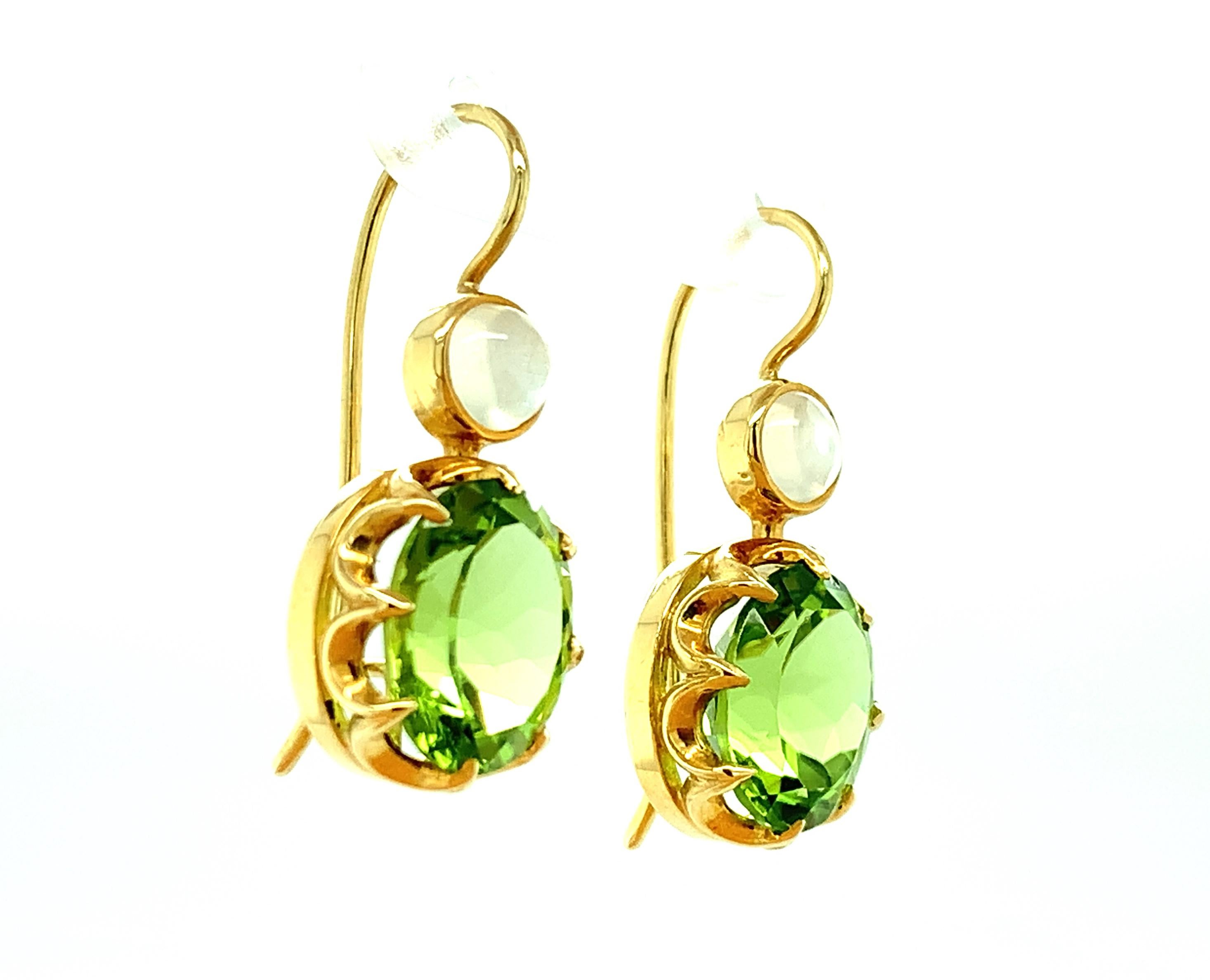 Round Cut Peridot and Moonstone Cabochon Yellow Gold Lever Back Drop Dangle Earrings