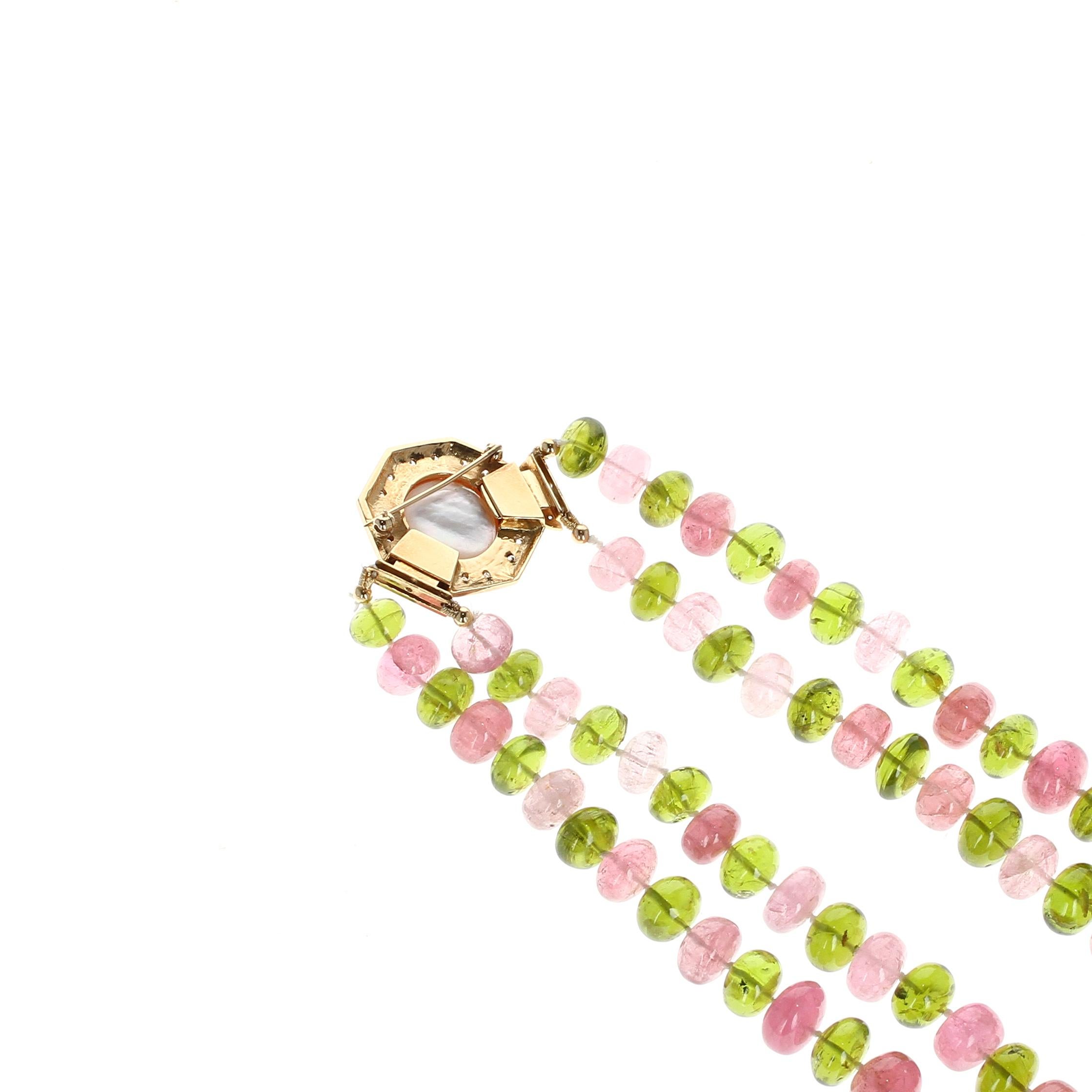 peridot bead necklace