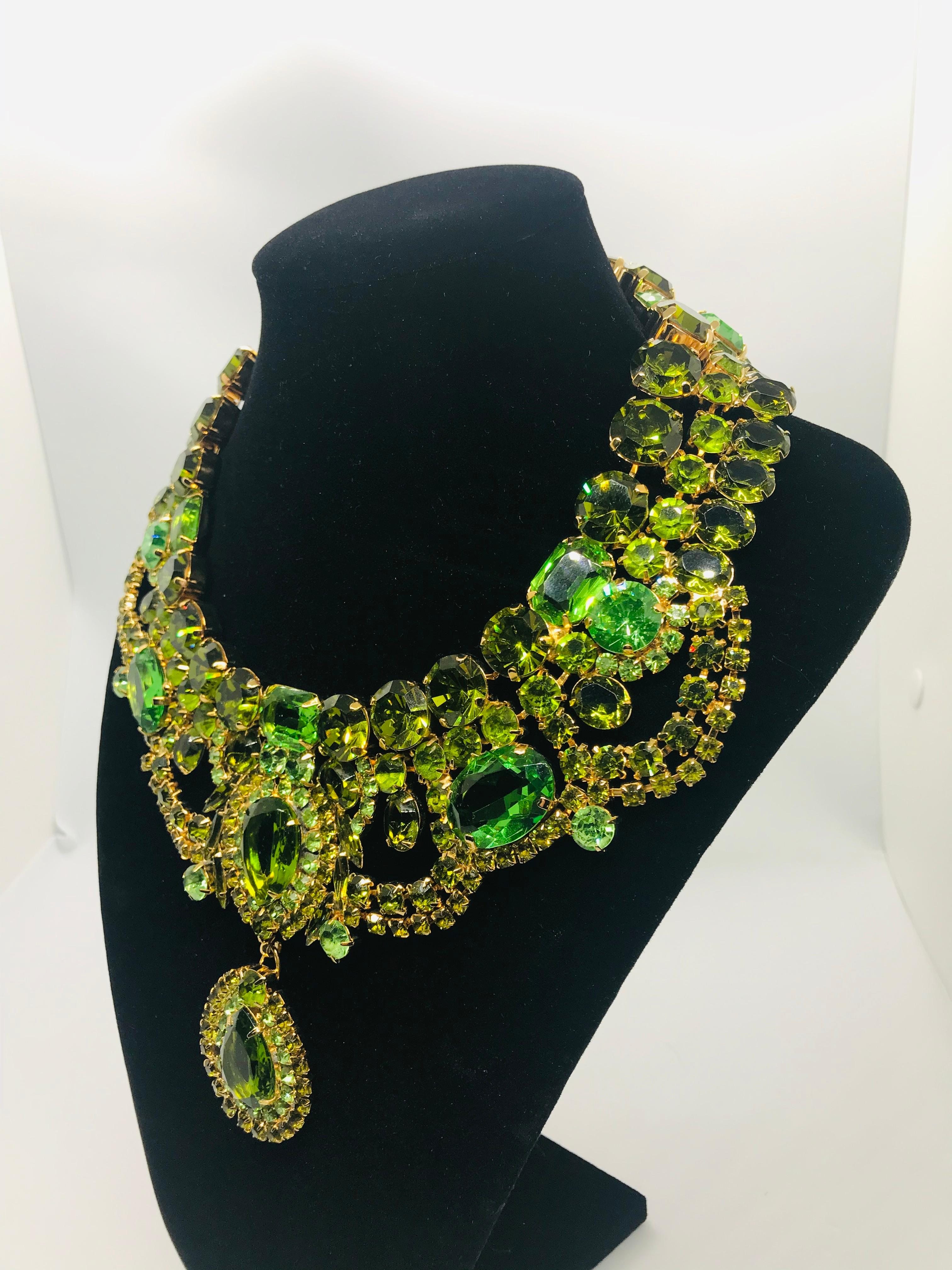 Peridot and Olivine Austrian Crystal Swag Collar Necklace with Drop For Sale 1