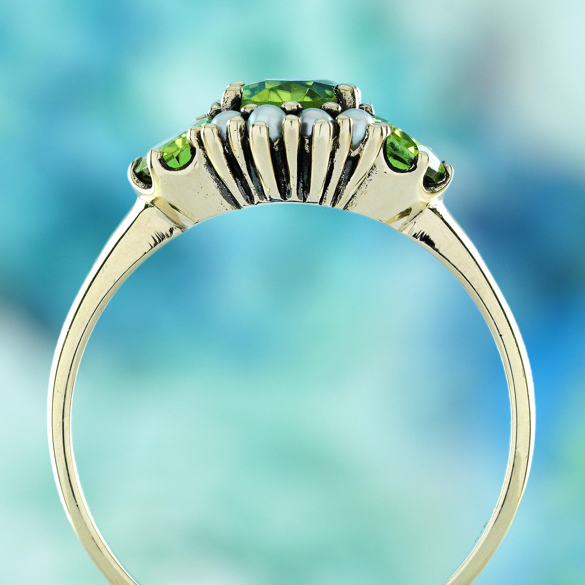 Peridot and Pearl Vintage Style  Three Stone Ring in Solid 9K Yellow Gold In New Condition For Sale In Bangkok, TH