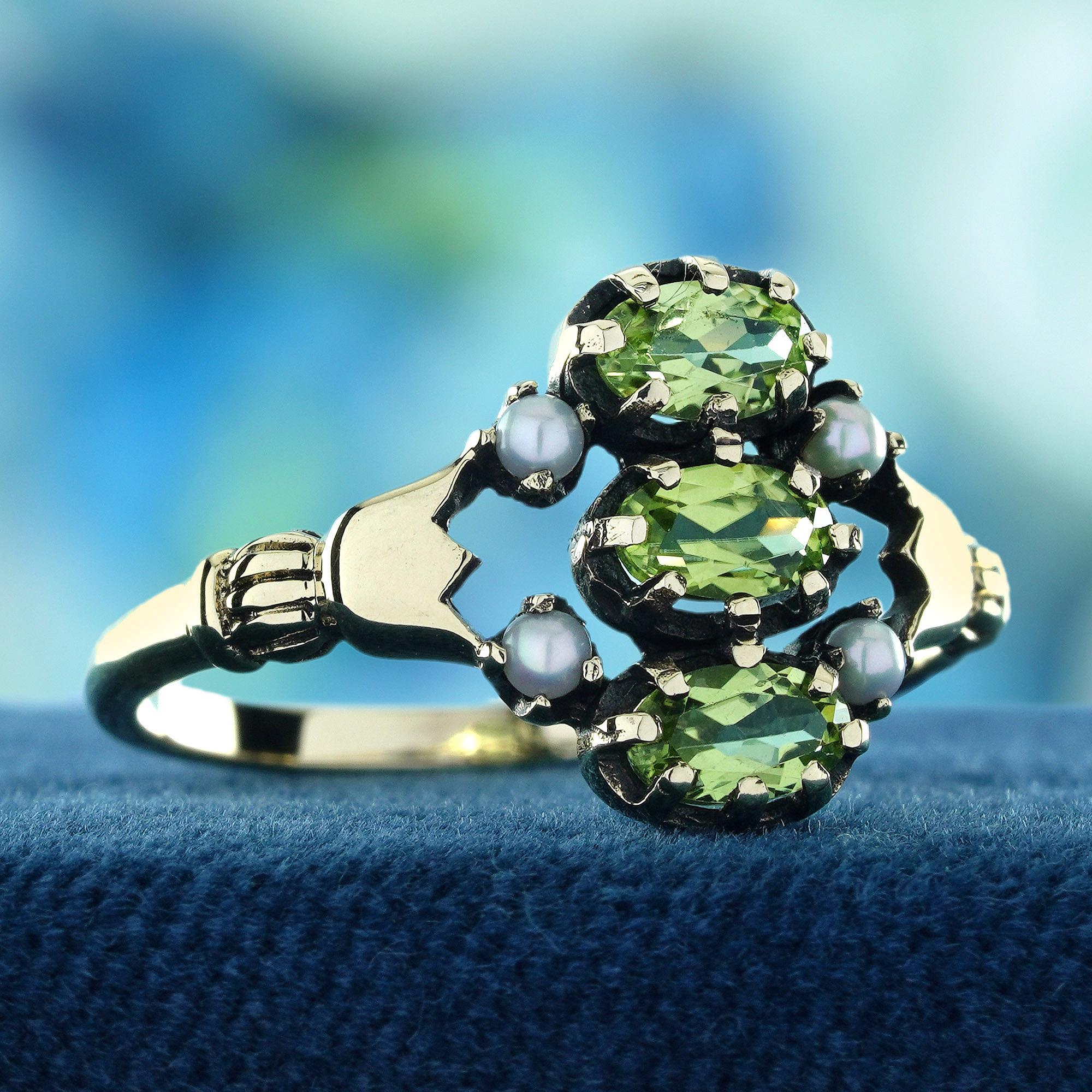 Edwardian Peridot and Pearl Vintage Style Three Stones Ring in Solid 9K Yellow Gold For Sale
