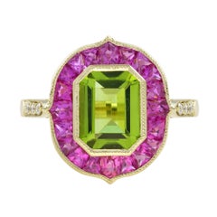 Anillo Blanco Estilo Art Decó de Oro Amarillo de 18 K con Peridoto y Rubí Rosa