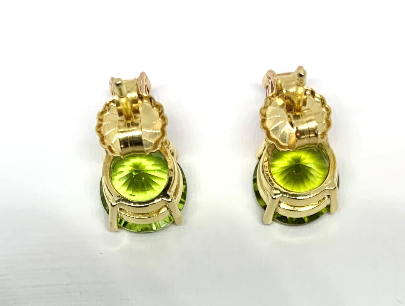 Peridot Round & Hot Pink Tourmaline, 18k Yellow and Rose Gold Stud Drop Earrings In New Condition In Los Angeles, CA