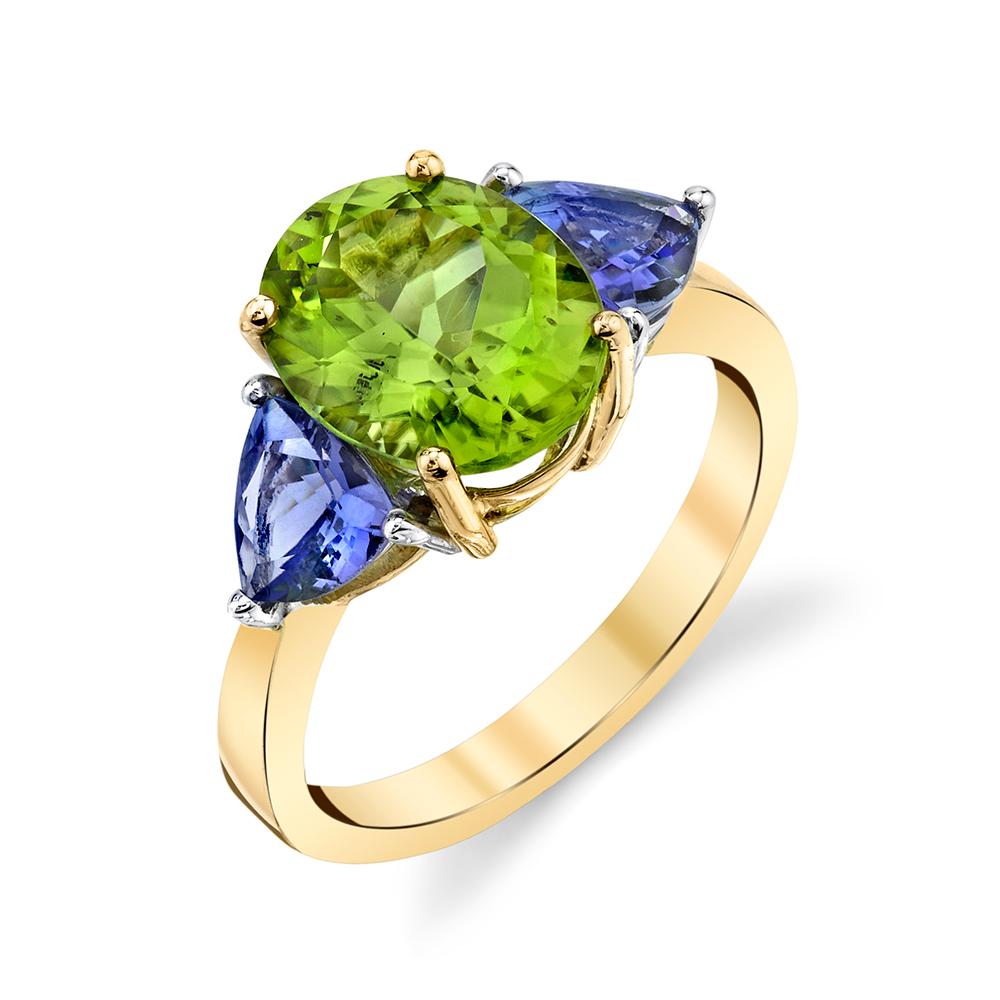 Peridot and Tanzanite Three-Stone Ring in Yellow and White Gold, 3.62 Carats (JS For Sale 2