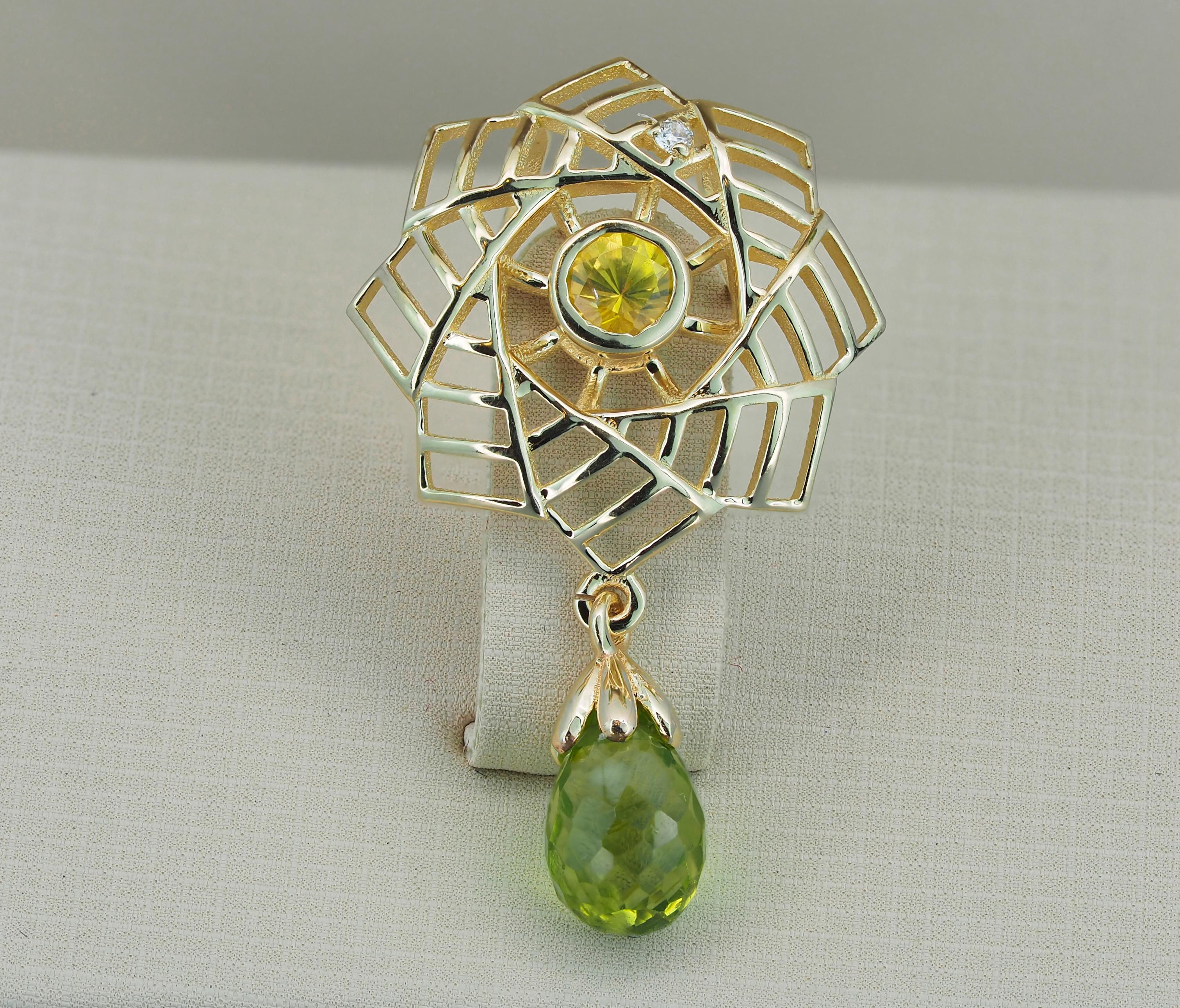 Peridot and Yellow Sapphire Pendant in 14k Gold For Sale 2