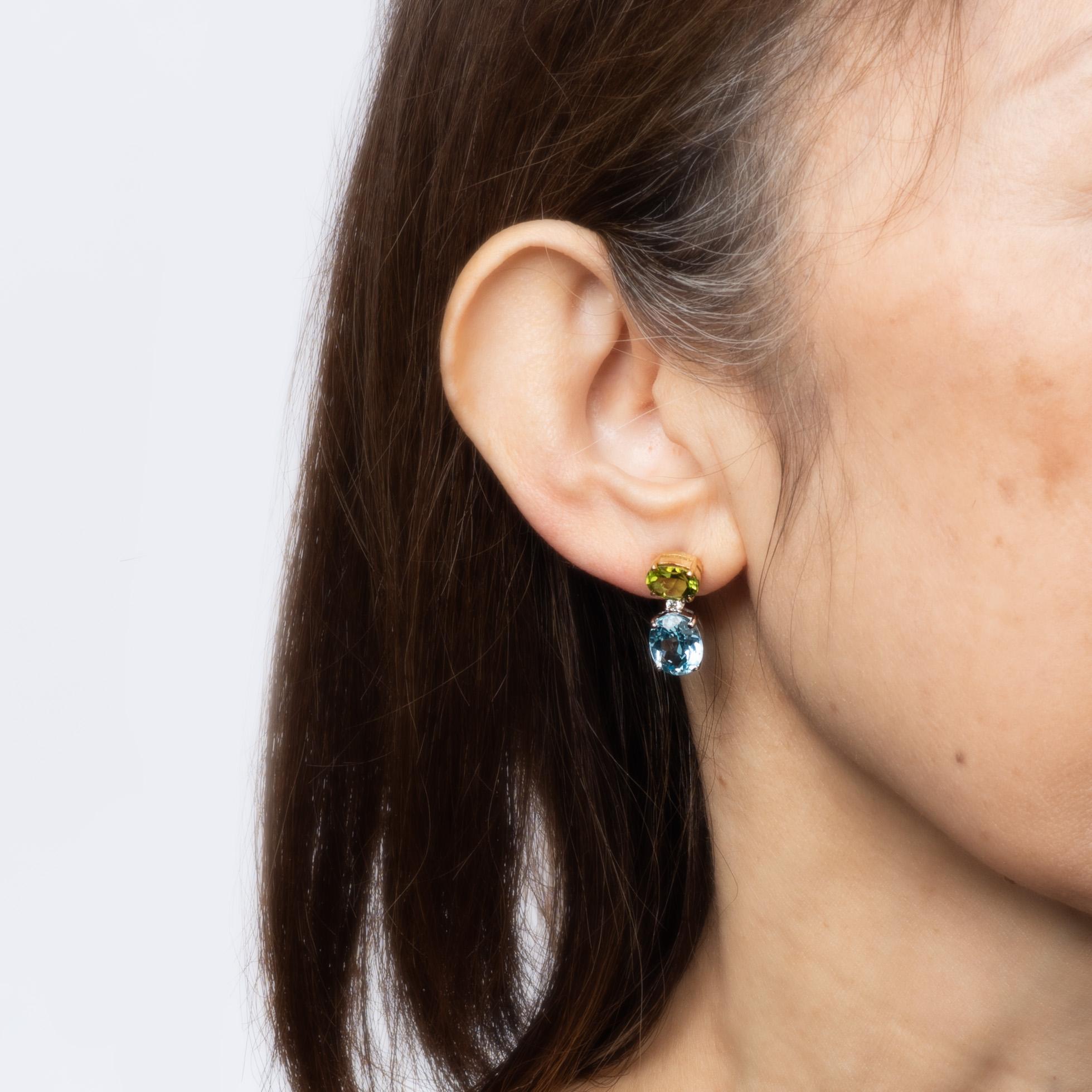 Contemporary Peridot Blue Topaz Earrings Drops Estate 18k Gold Mixed Gemstones Fine Jewelry For Sale