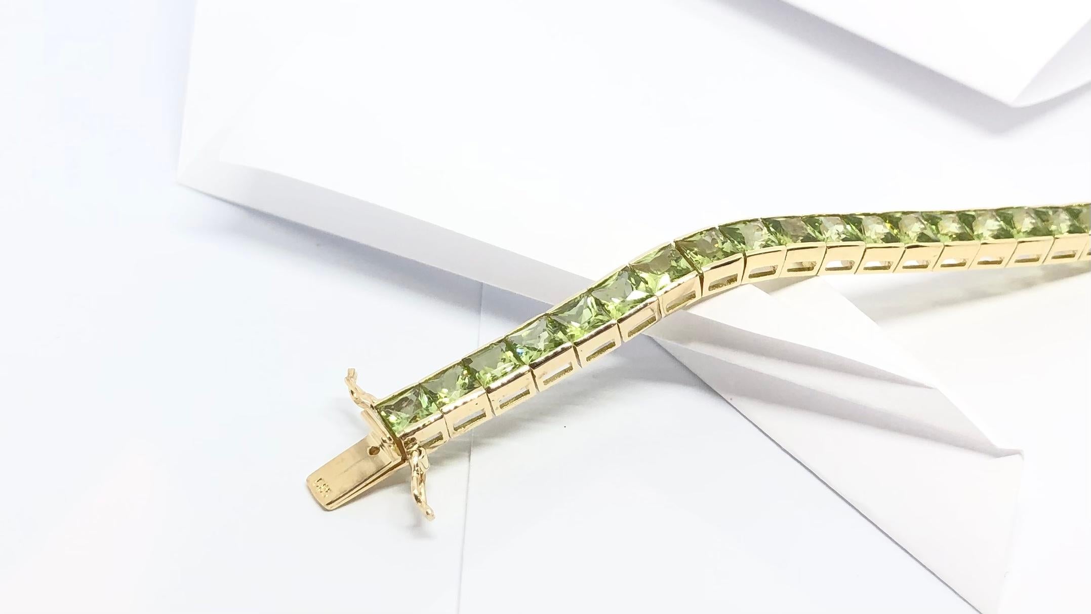 Bracelet en péridot serti dans des montures en or 14 carats en vente 7