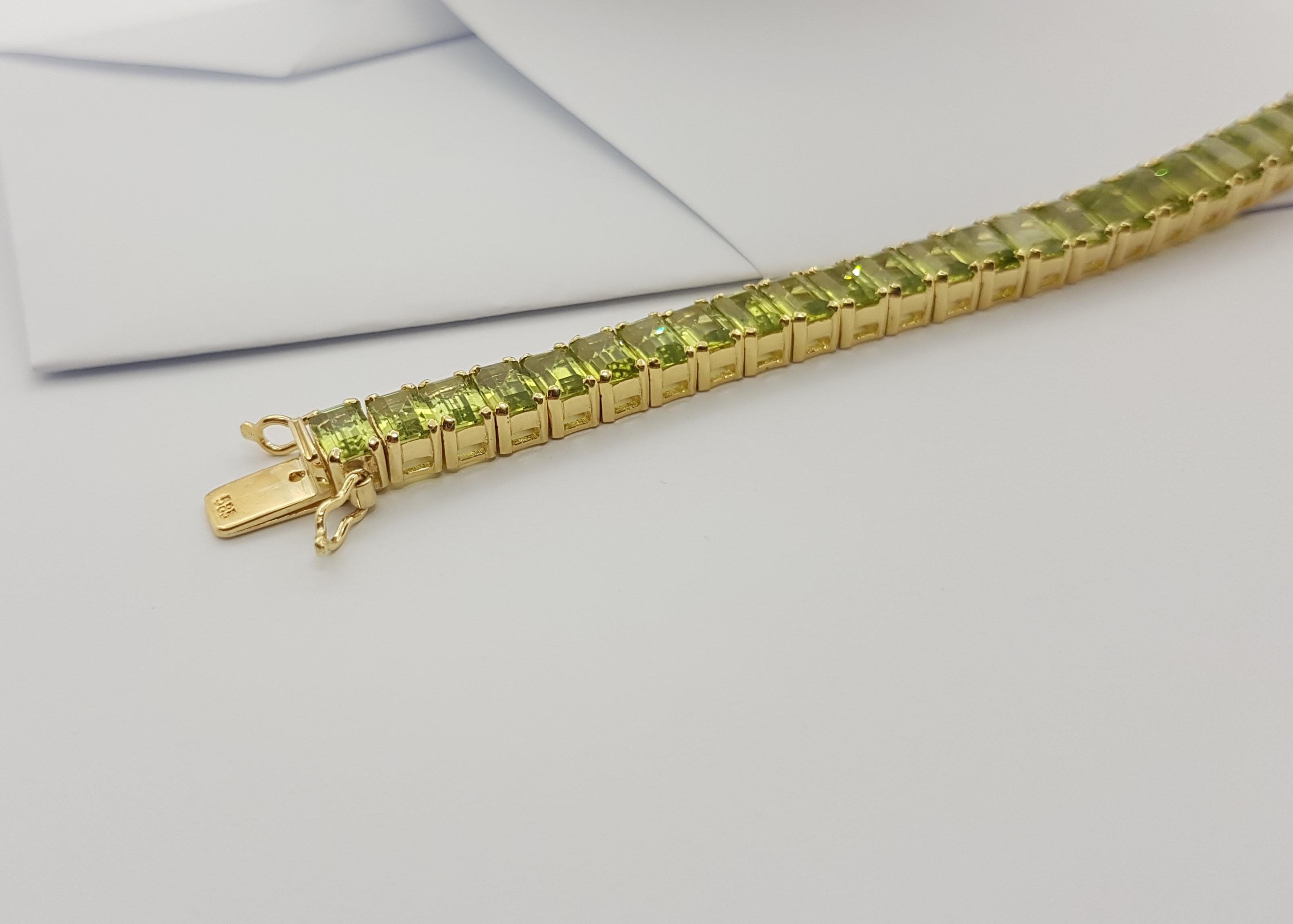 Bracelet en péridot serti dans des montures en or 14 carats en vente 3