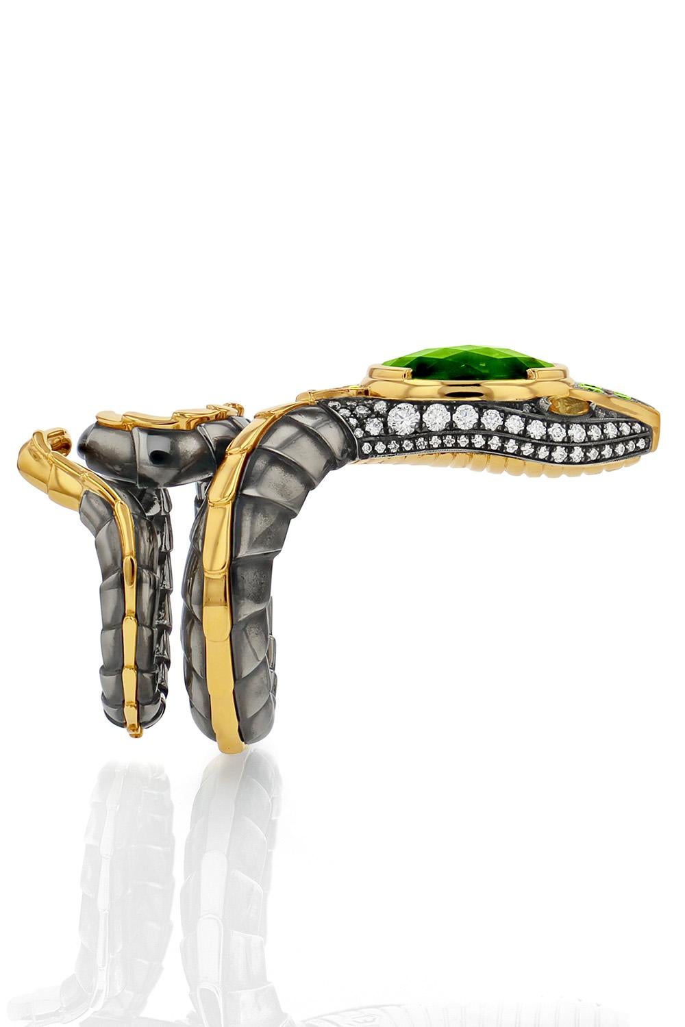 Neoclassical Peridot Briolette Serpent Ring in 18k Gold & Distressed Silver by Elie Top For Sale