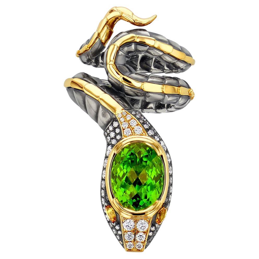 Peridot Briolette Serpent Ring in 18k Gold & Distressed Silver by Elie Top en vente