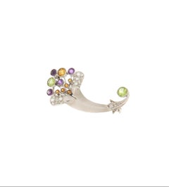 1940s Retro Mid-Century 18K Yellow Gold Amethyst Peridot Brooch Bezel Setting